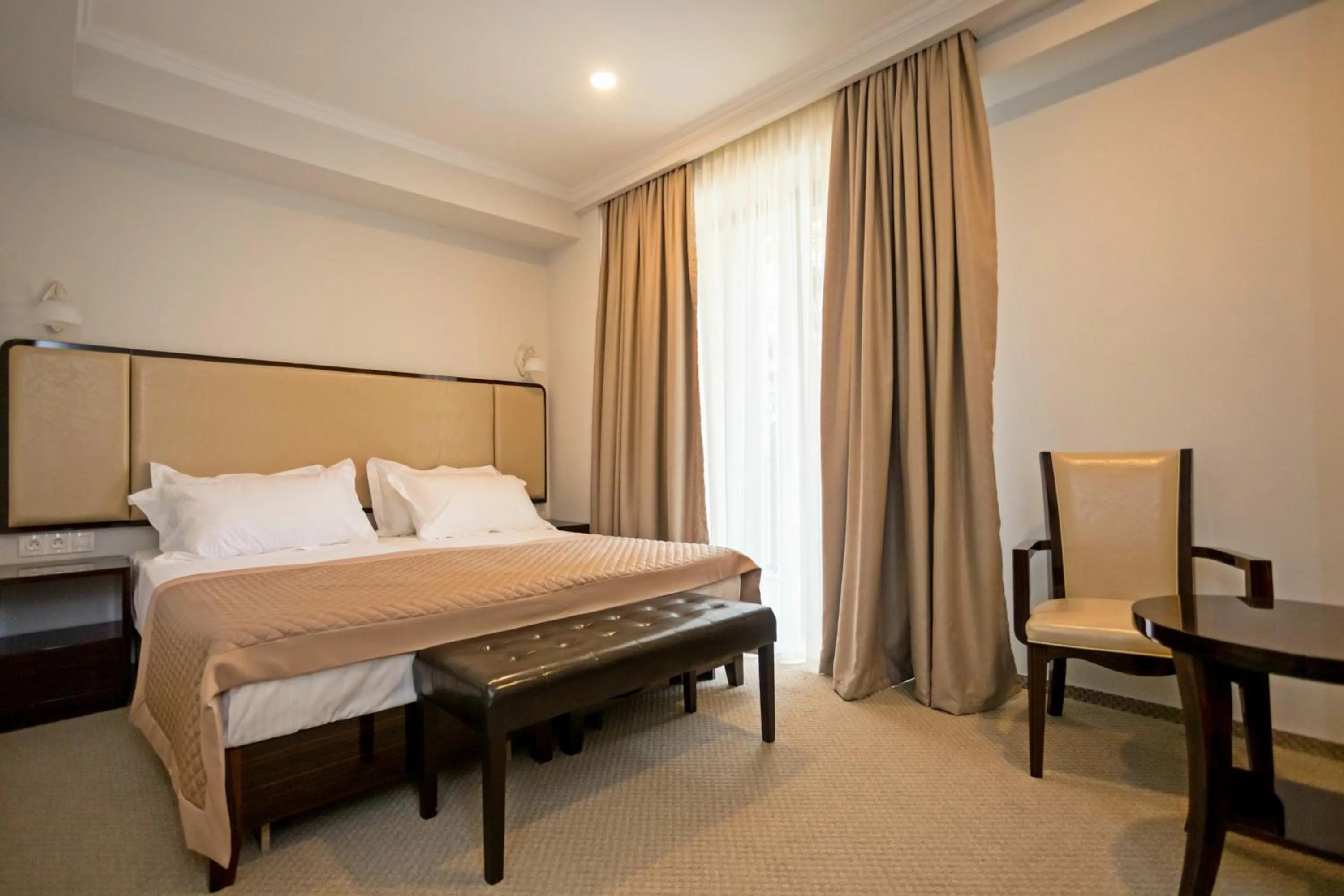 Bedroom, Bed in Hotel Genio