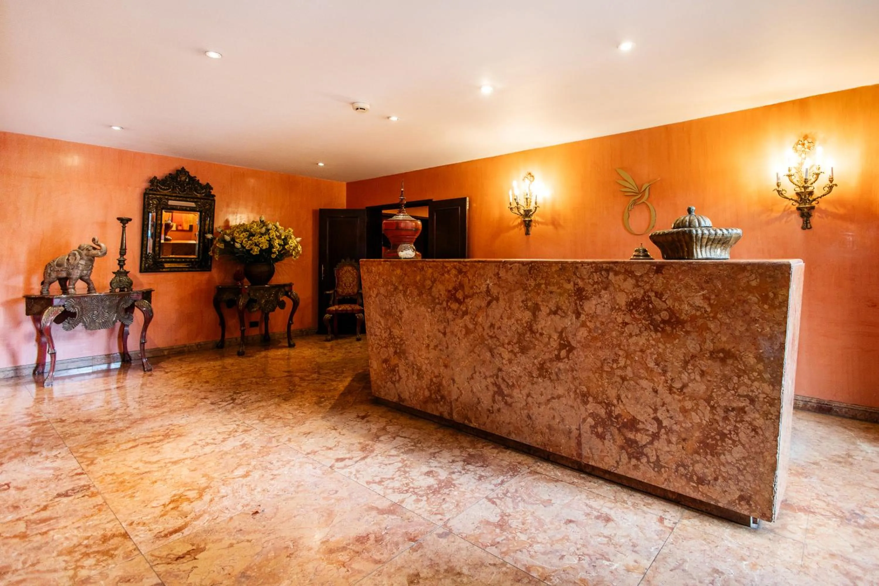 Lobby or reception in Hotel Portón de la Cabrera