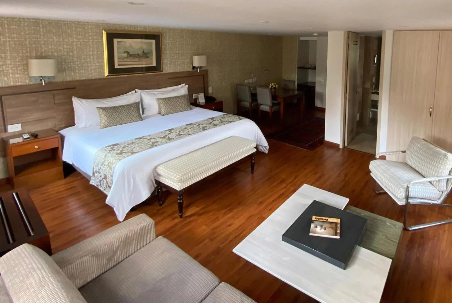 Photo of the whole room, Bed in Hotel Portón de la Cabrera