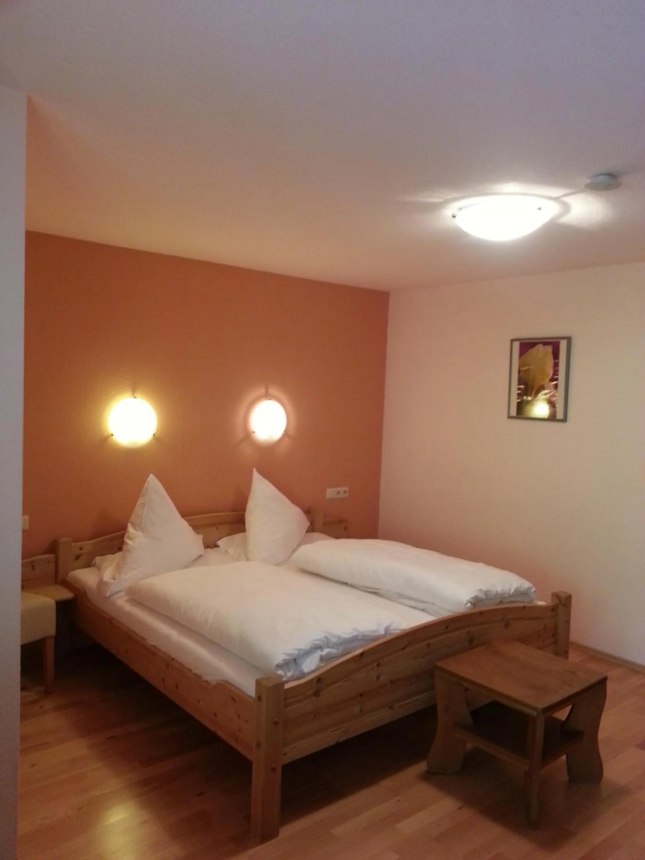 Photo of the whole room, Bed in Landgasthof Linkenmühle