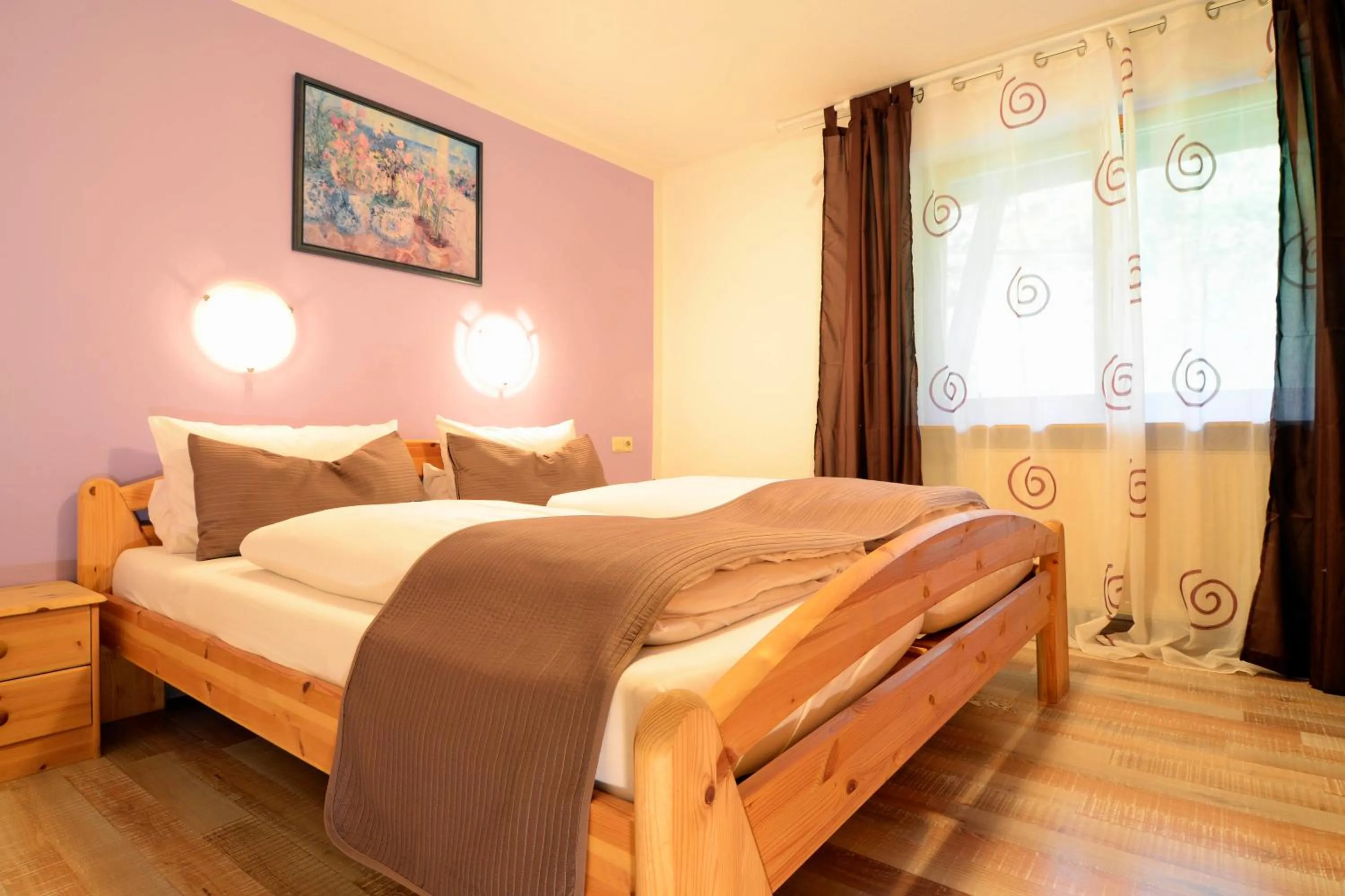 Photo of the whole room, Bed in Landgasthof Linkenmühle