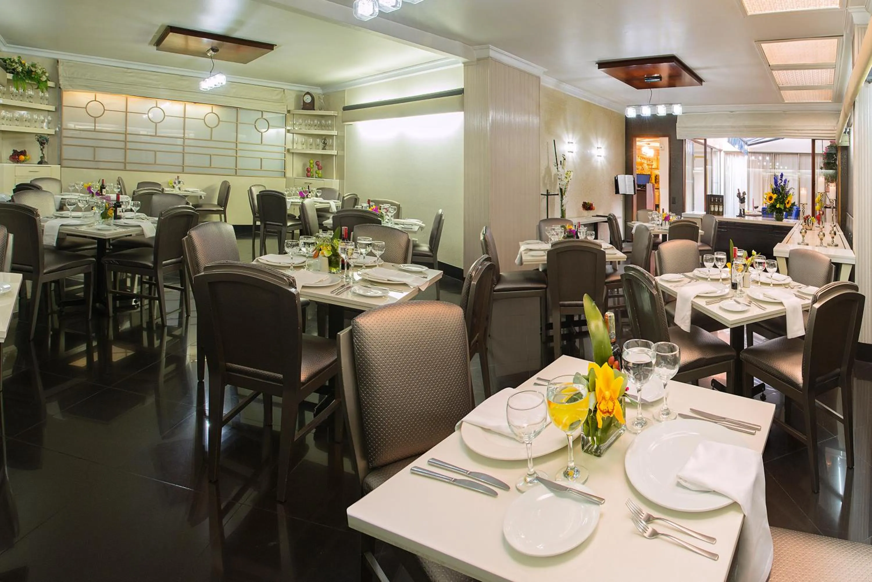 Restaurant/places to eat in Lancaster House