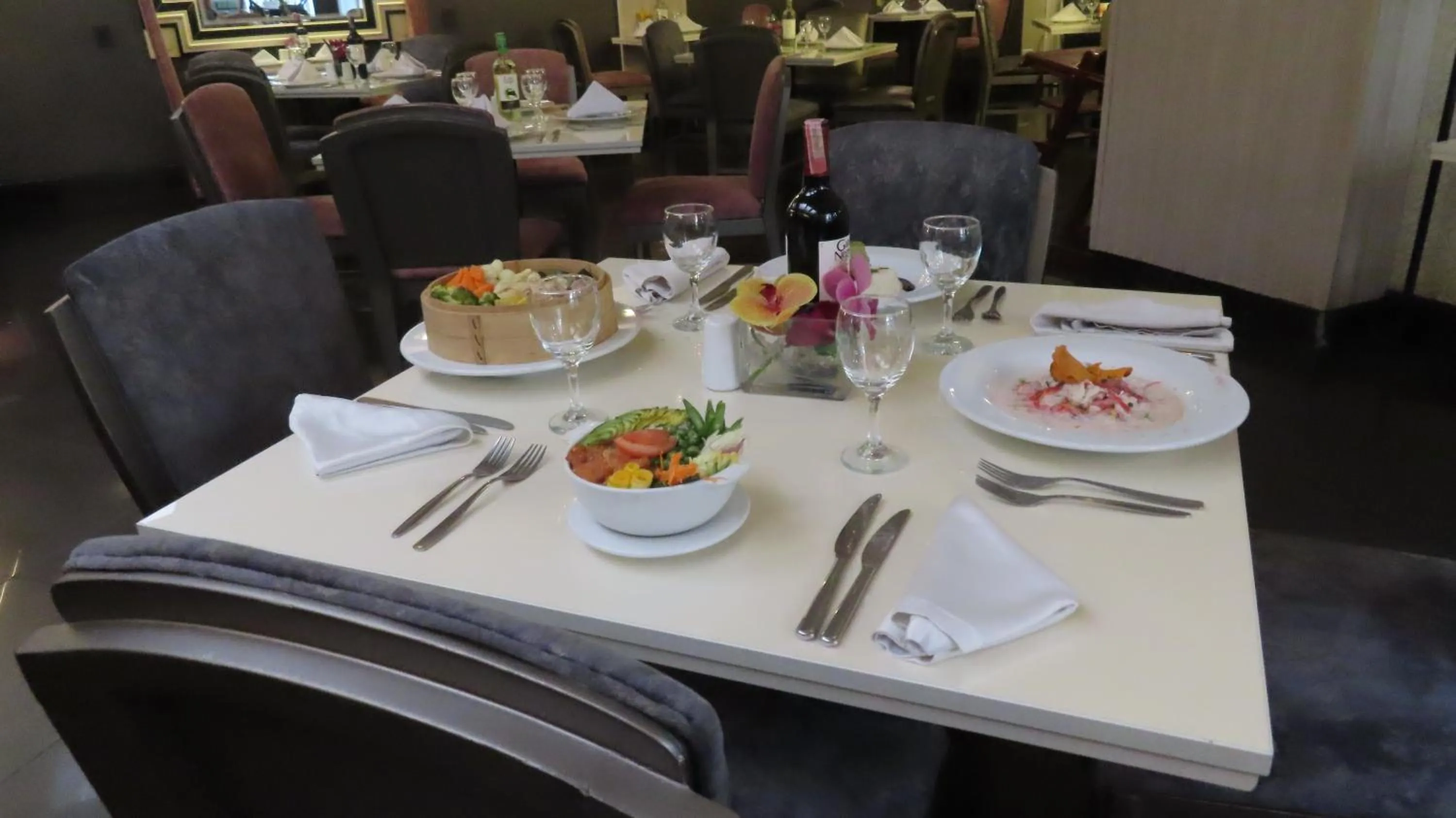 Food and drinks in Lancaster House