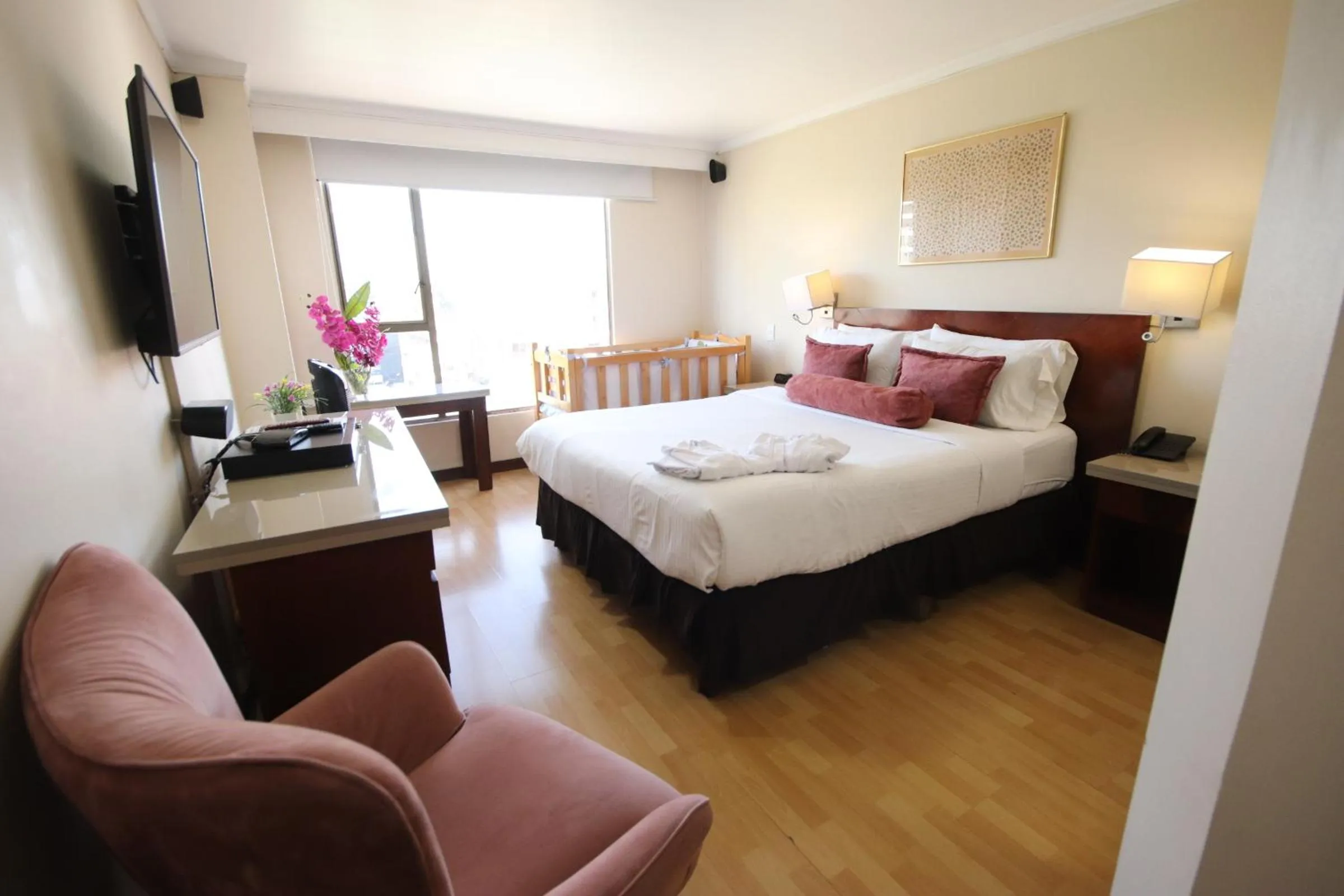 Bedroom, Bed in Lancaster House