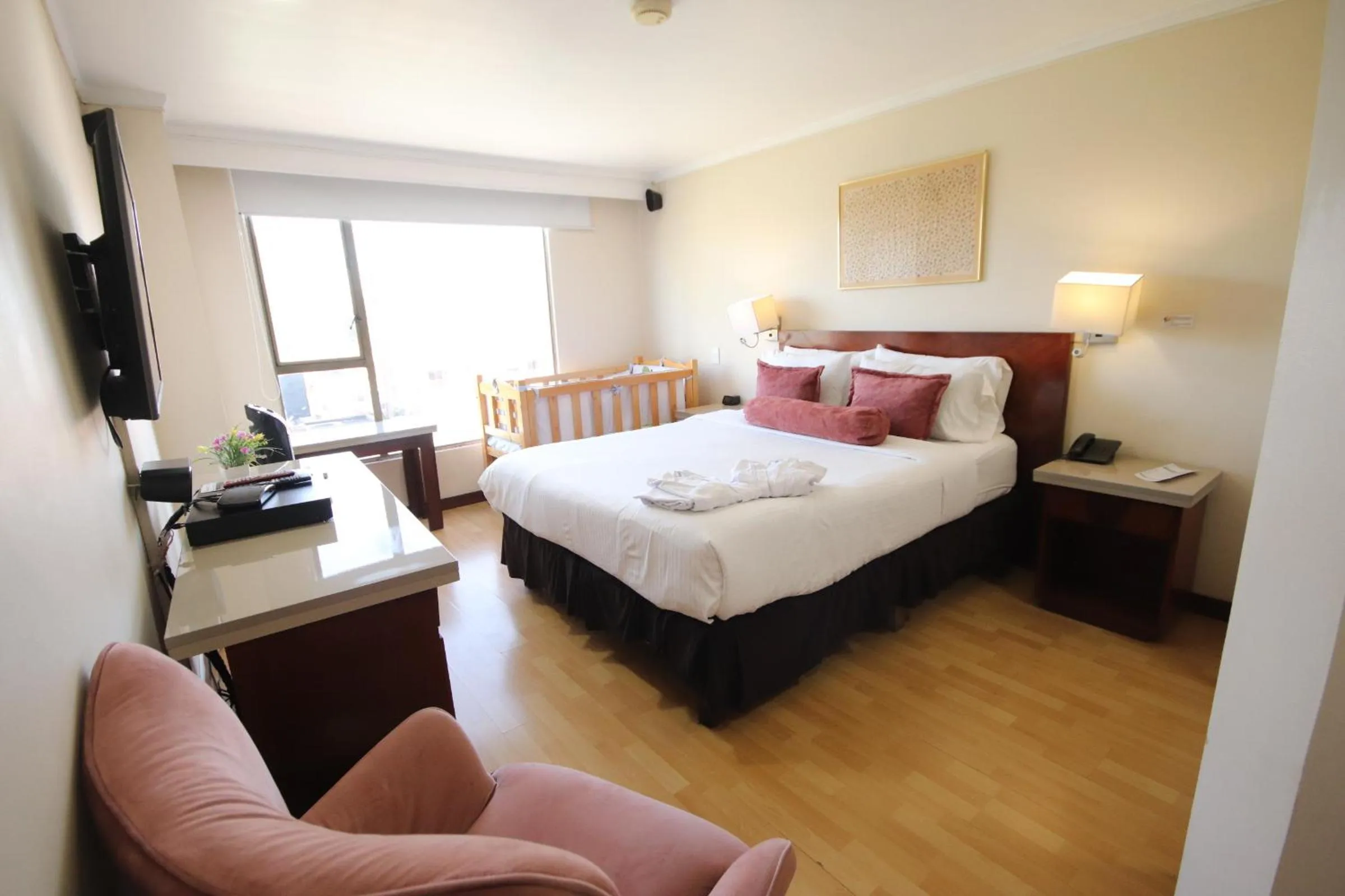 Bedroom, Bed in Lancaster House