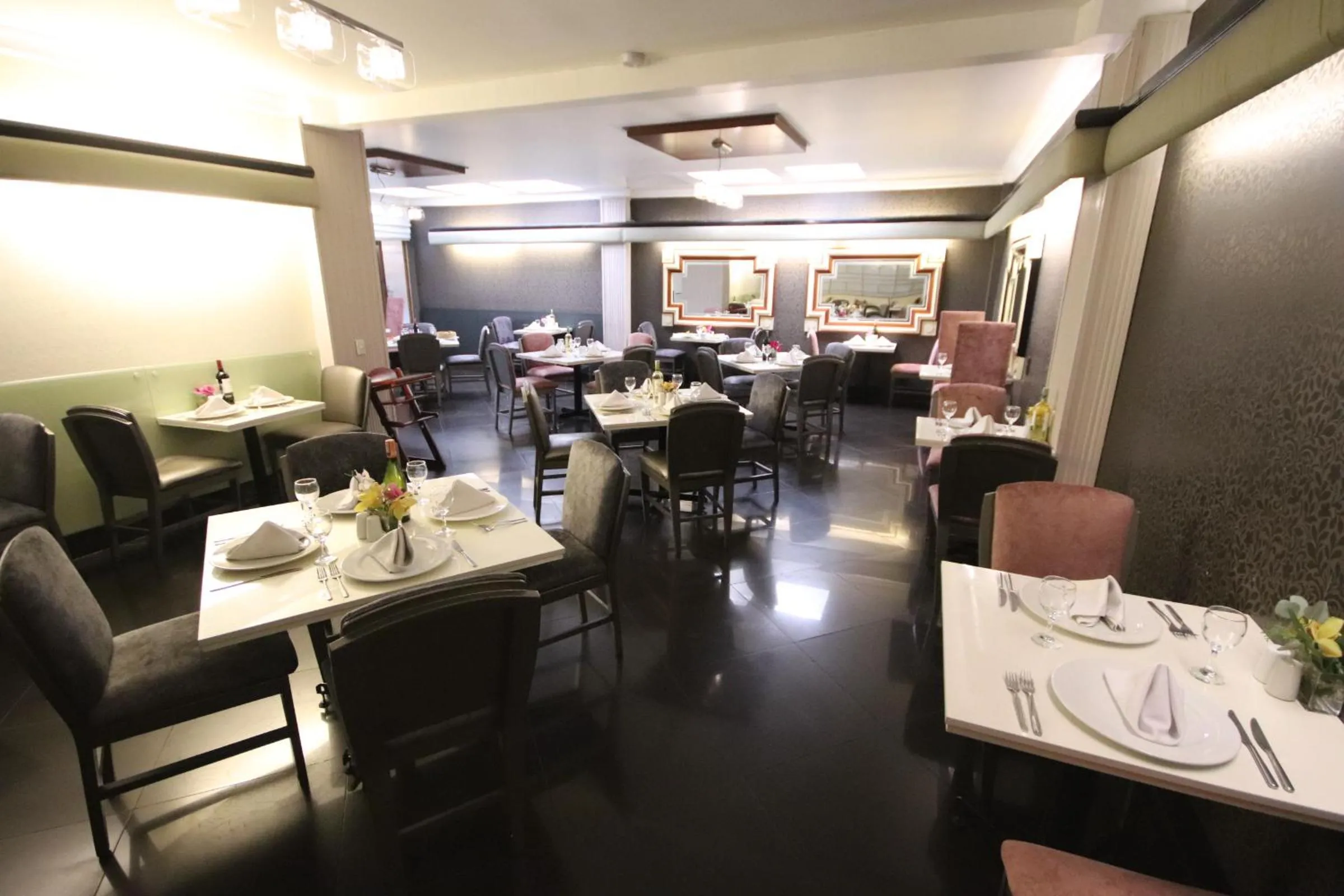 Restaurant/places to eat in Lancaster House