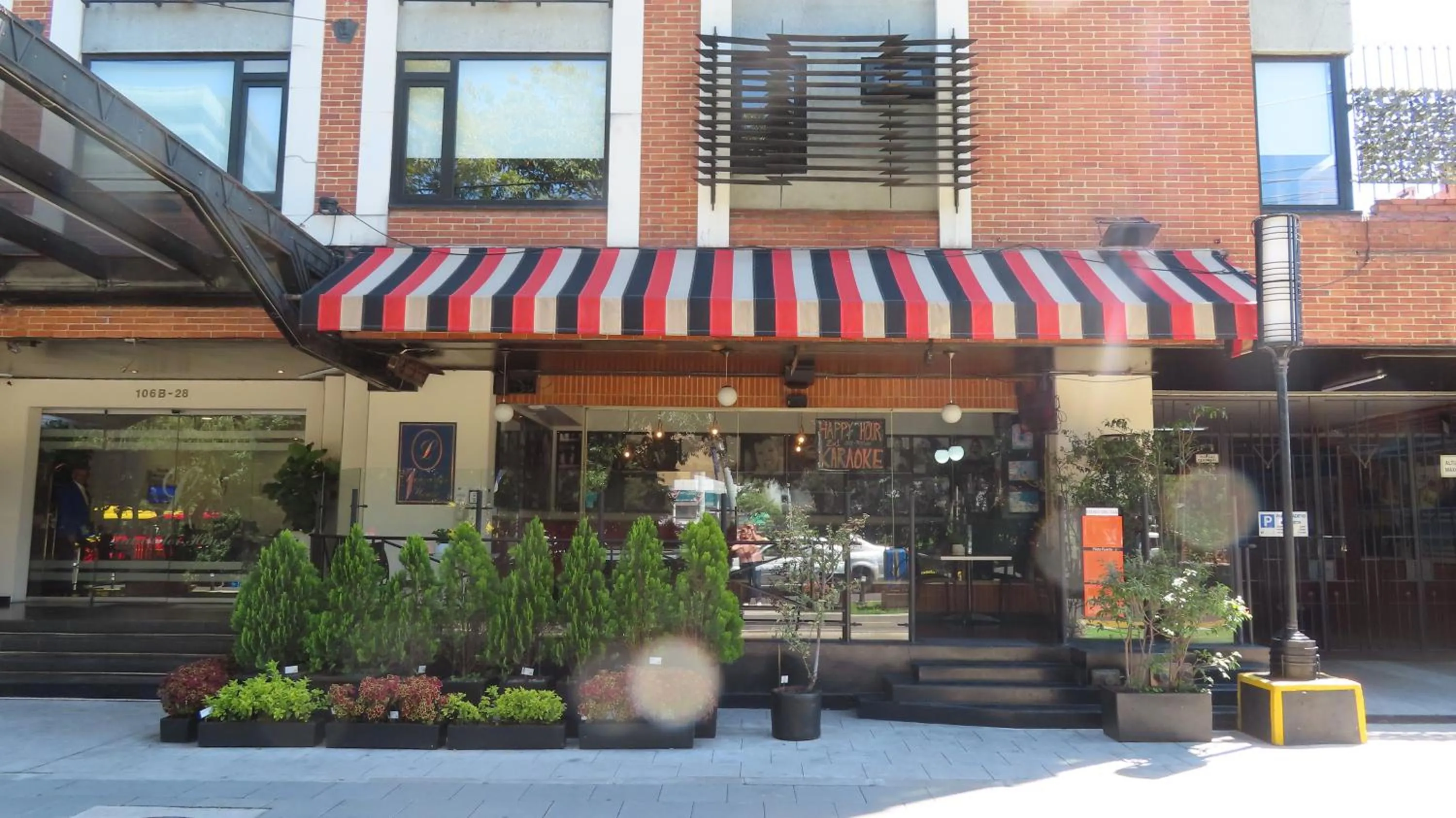 Restaurant/places to eat in Lancaster House