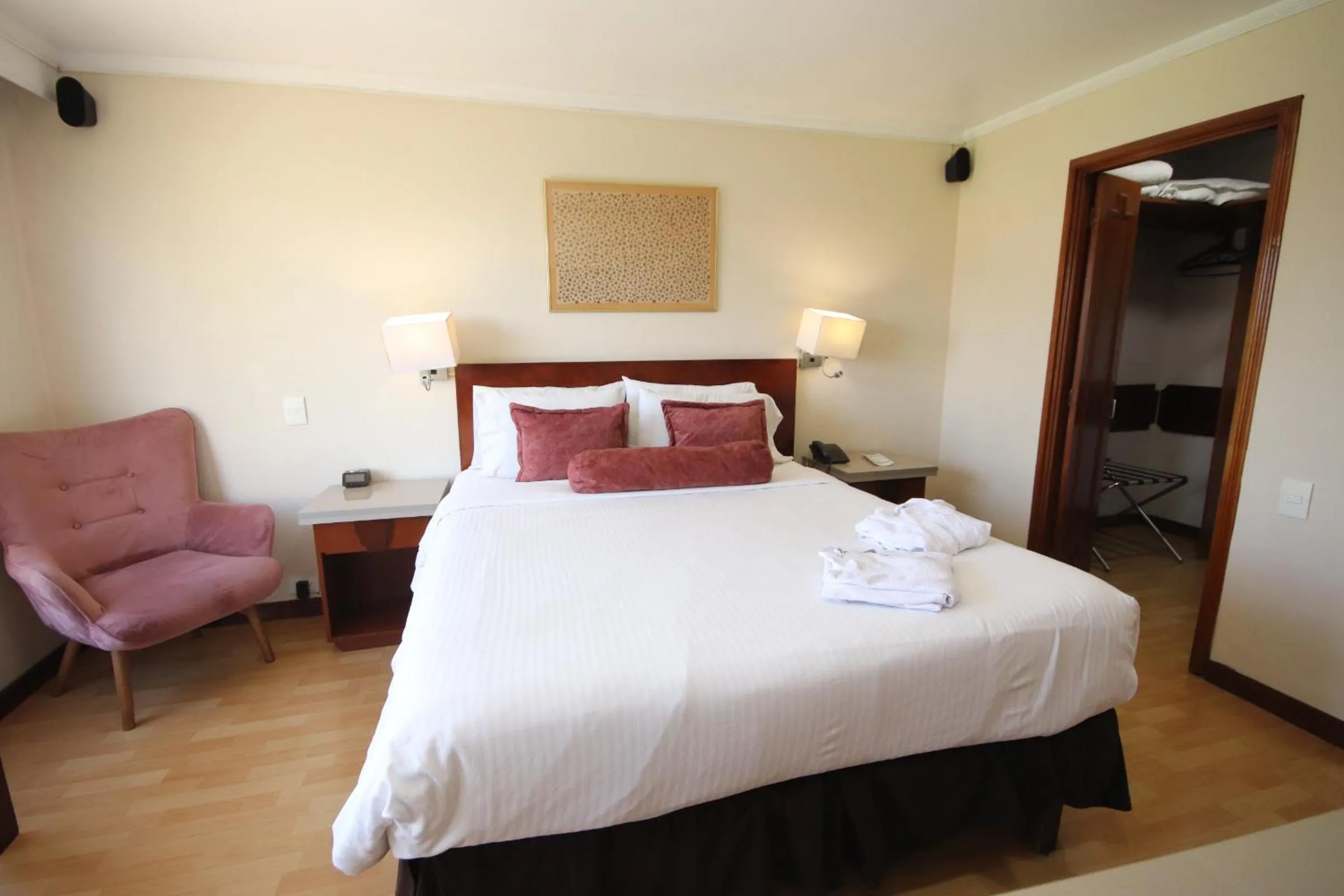 Bedroom, Bed in Lancaster House