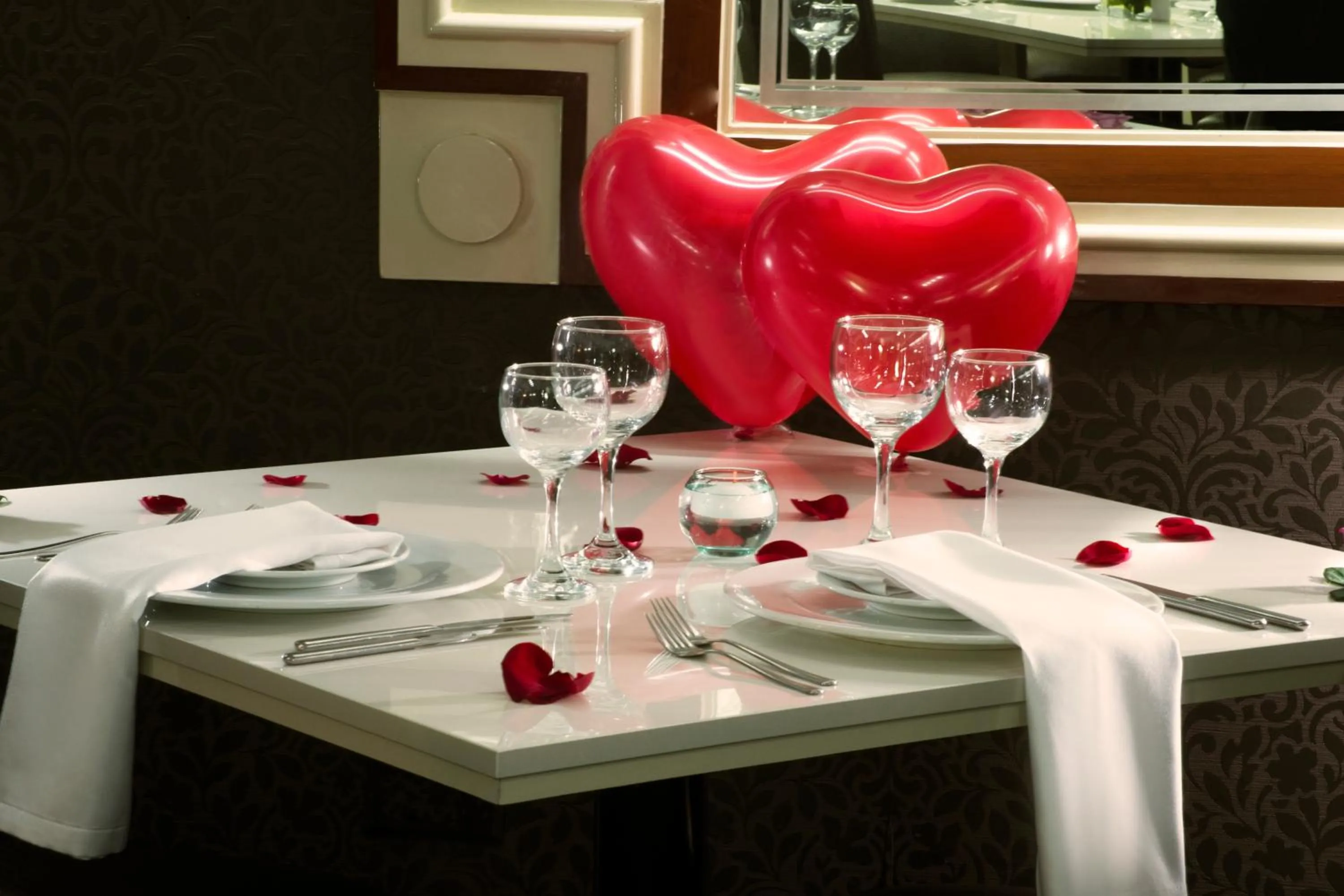 Restaurant/places to eat in Lancaster House