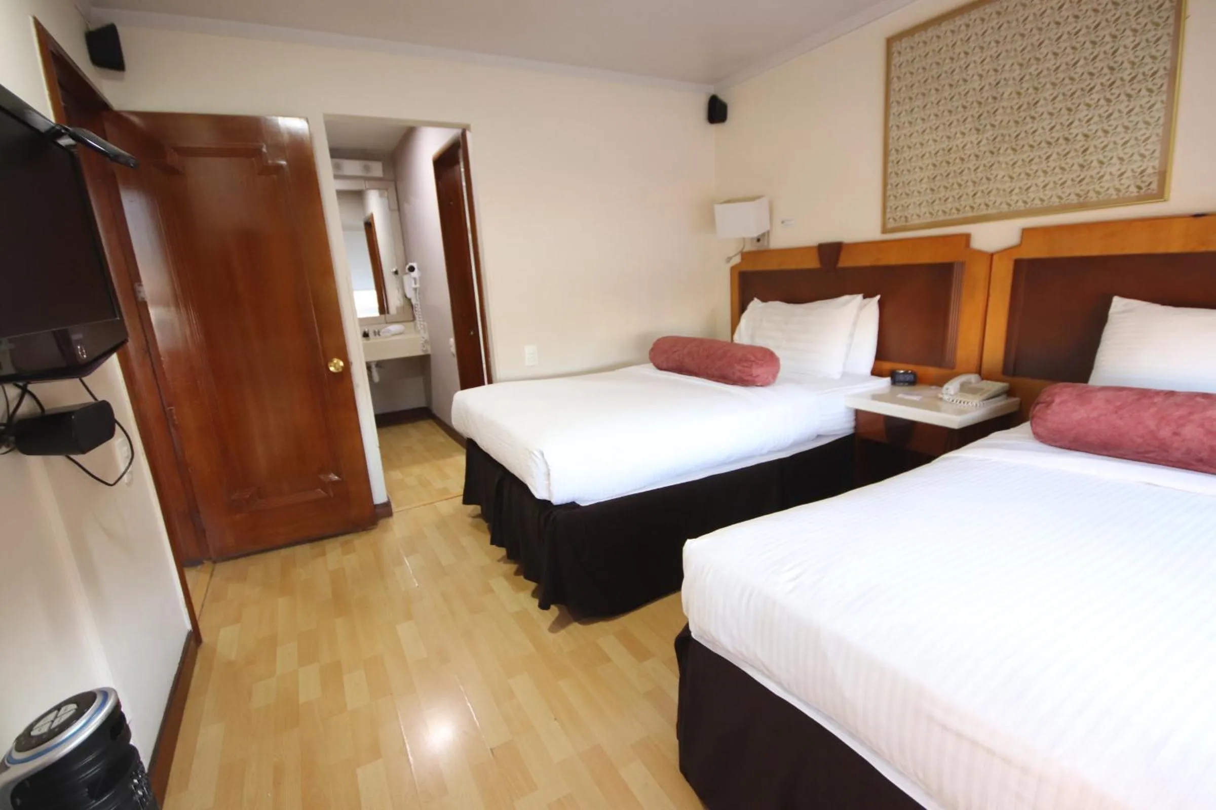 TV and multimedia, Bed in Lancaster House