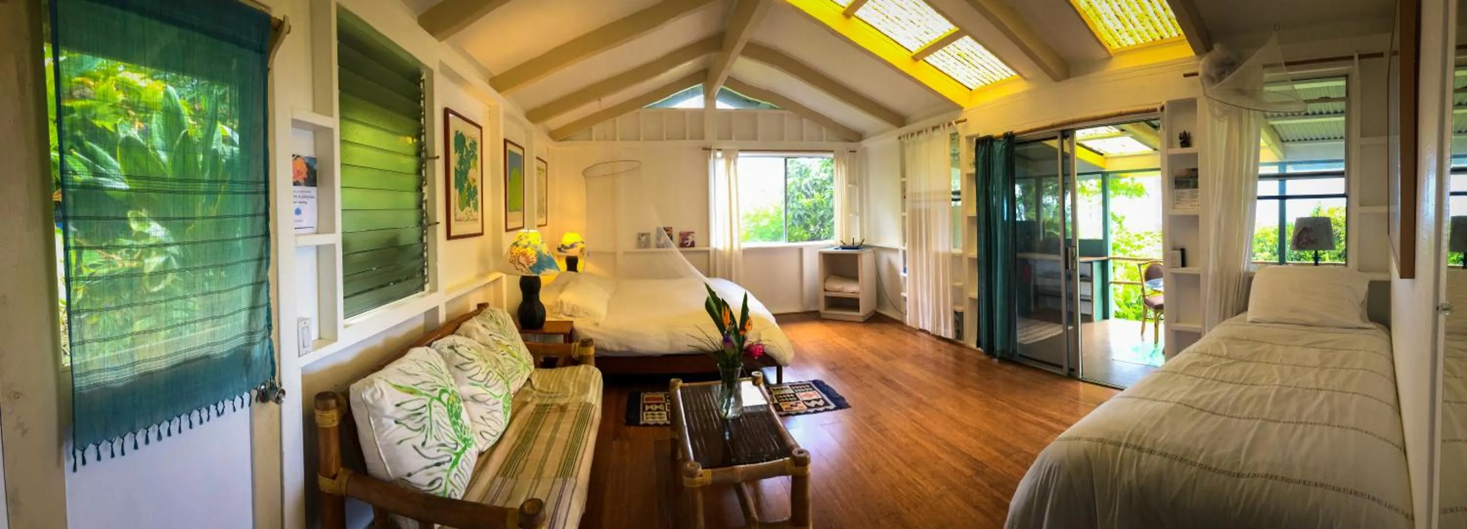 Living room in Gingerhill Farm Retreat