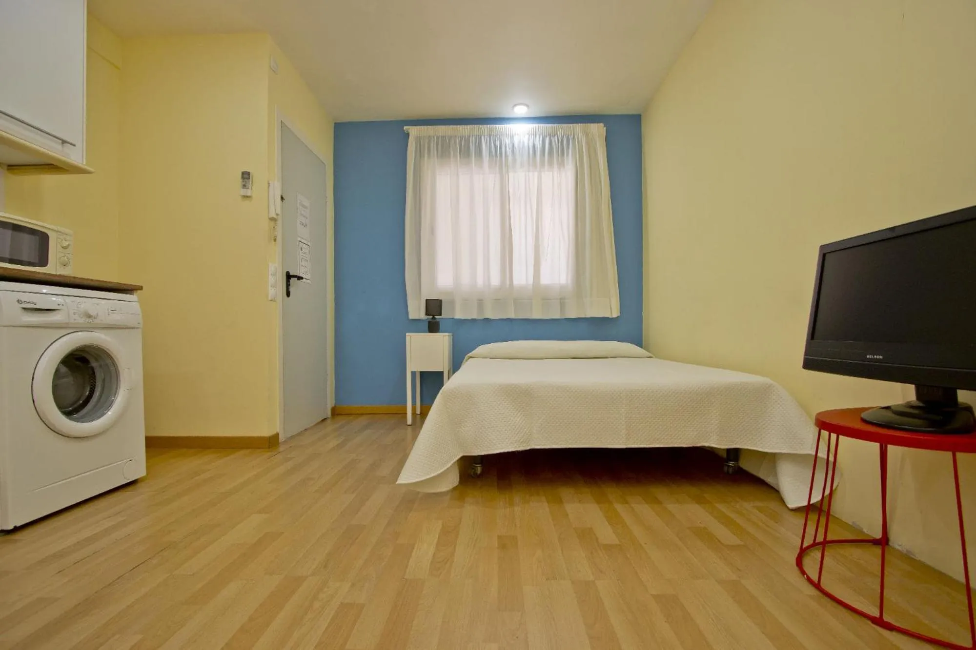 Bed in Barcelona City Apartment