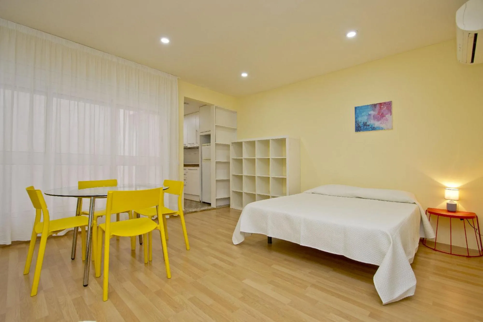 Bed in Barcelona City Apartment