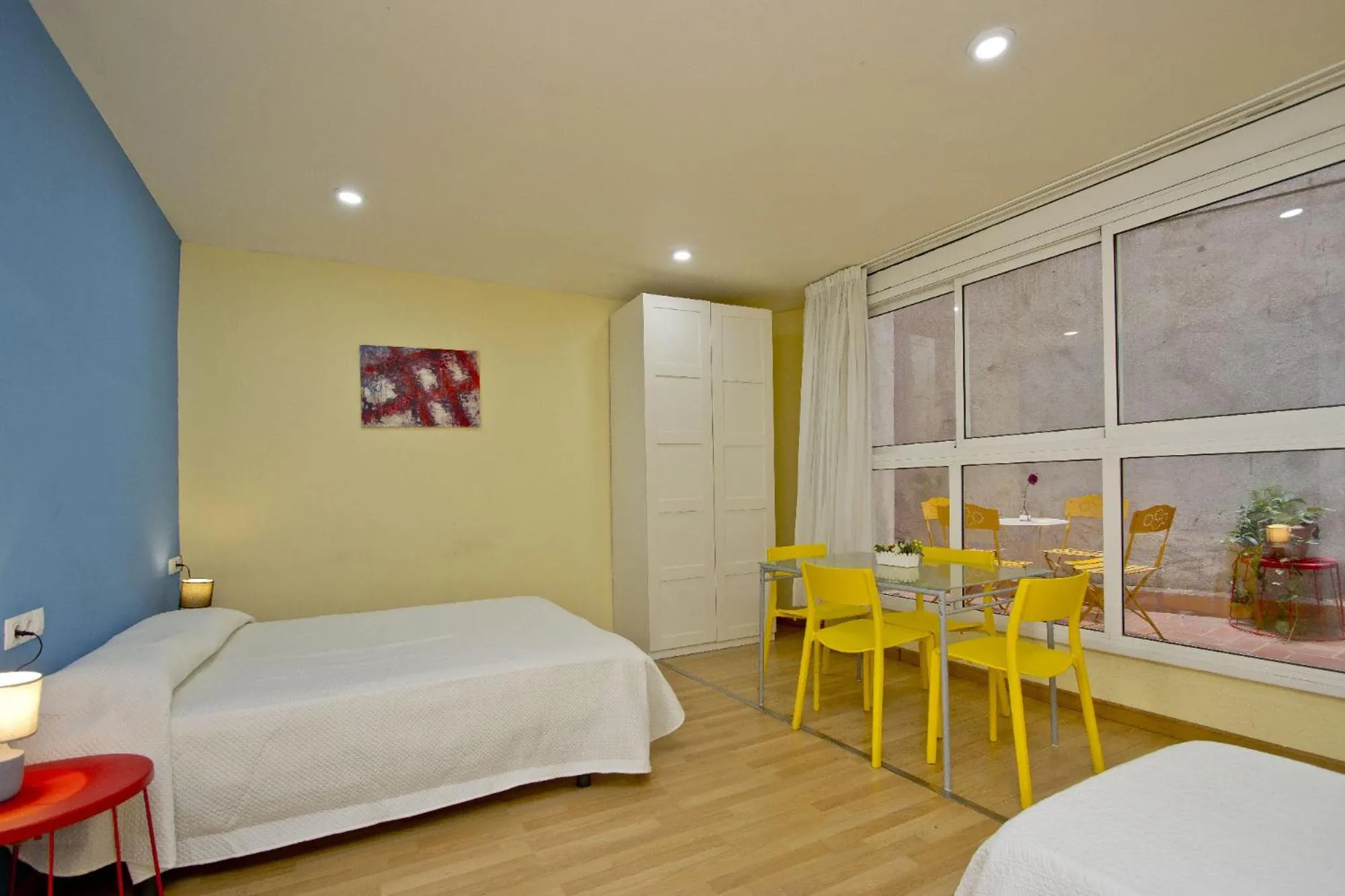 Bed in Barcelona City Apartment