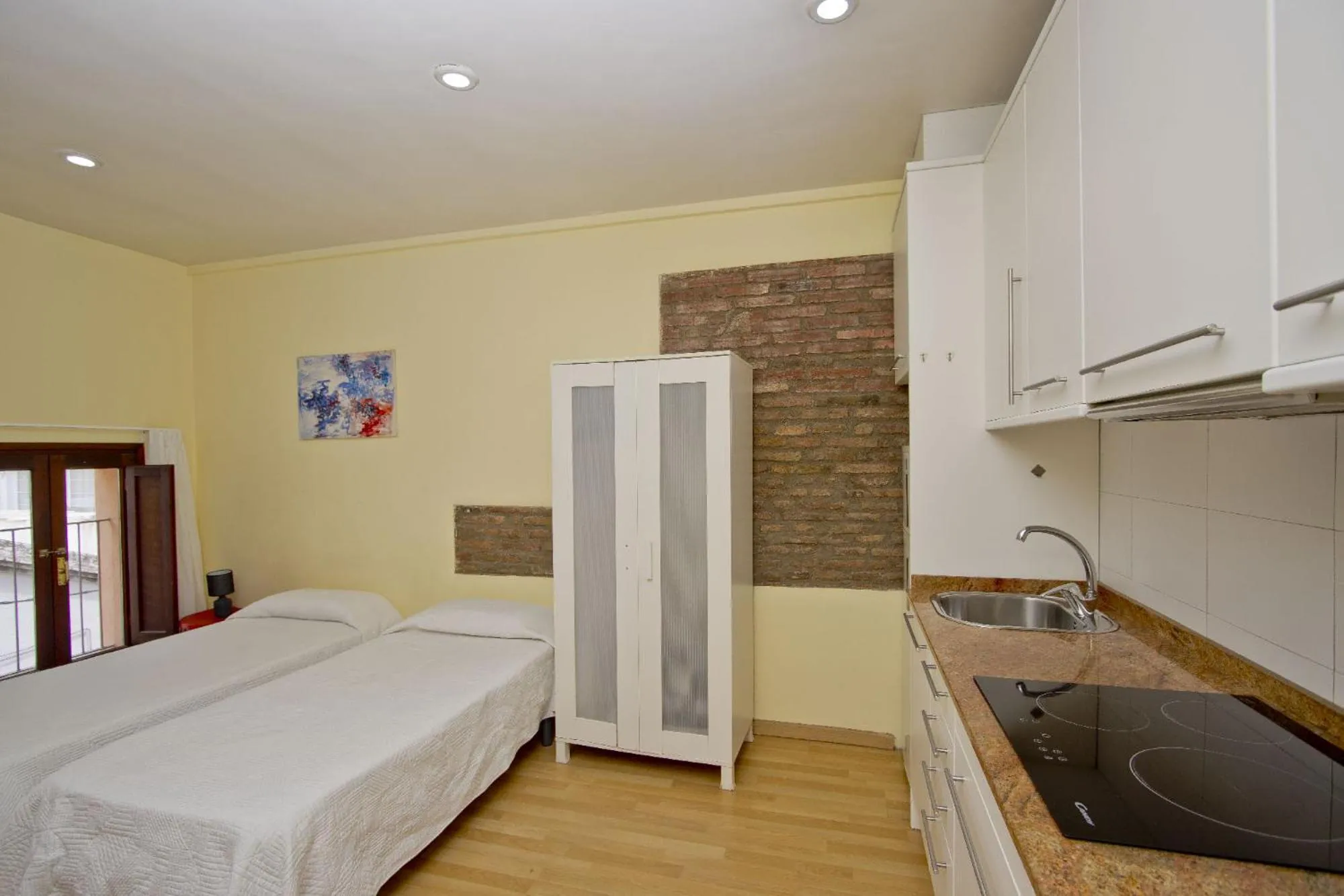 Bed in Barcelona City Apartment