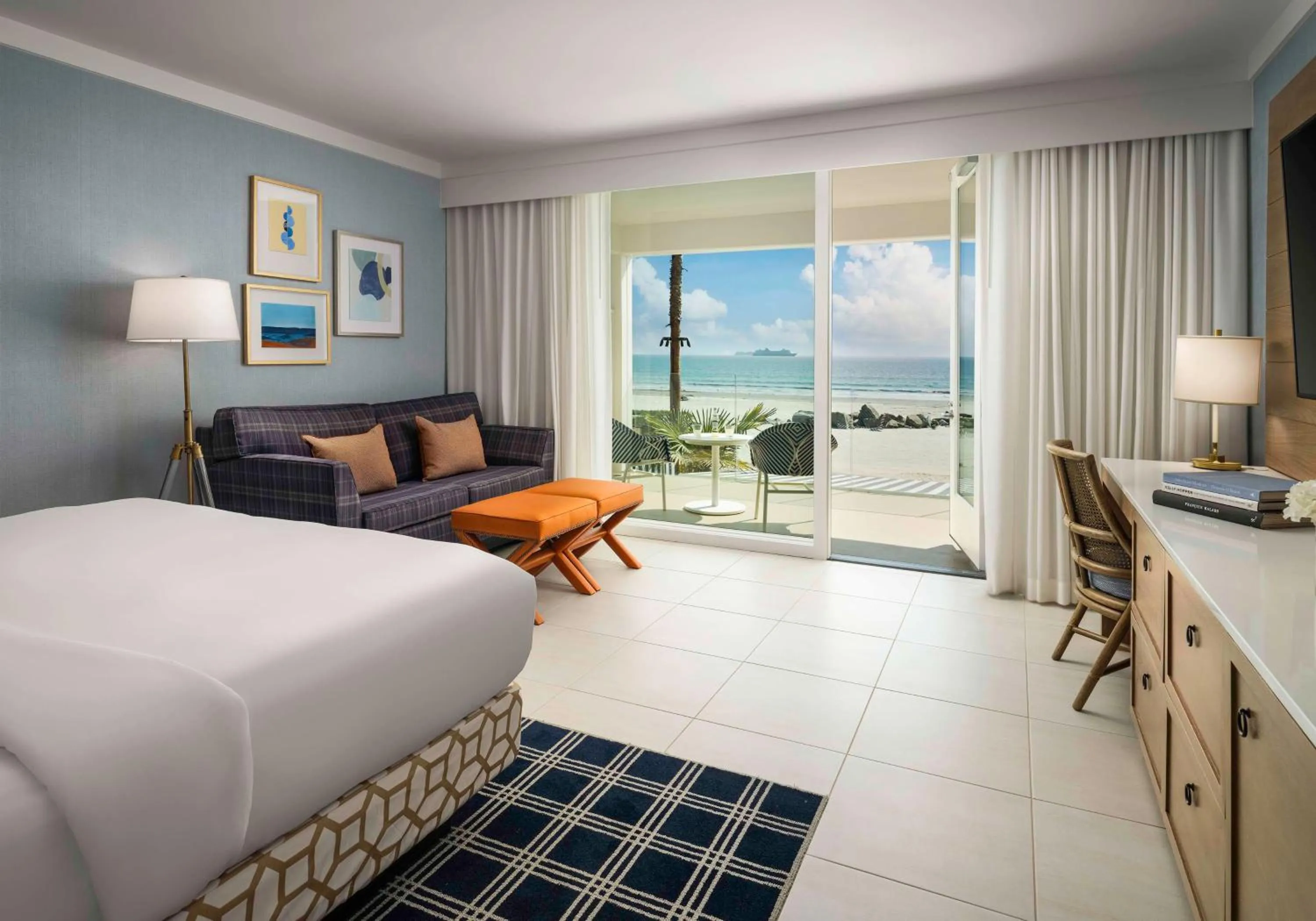 Bed in Hotel del Coronado, Curio Collection by Hilton