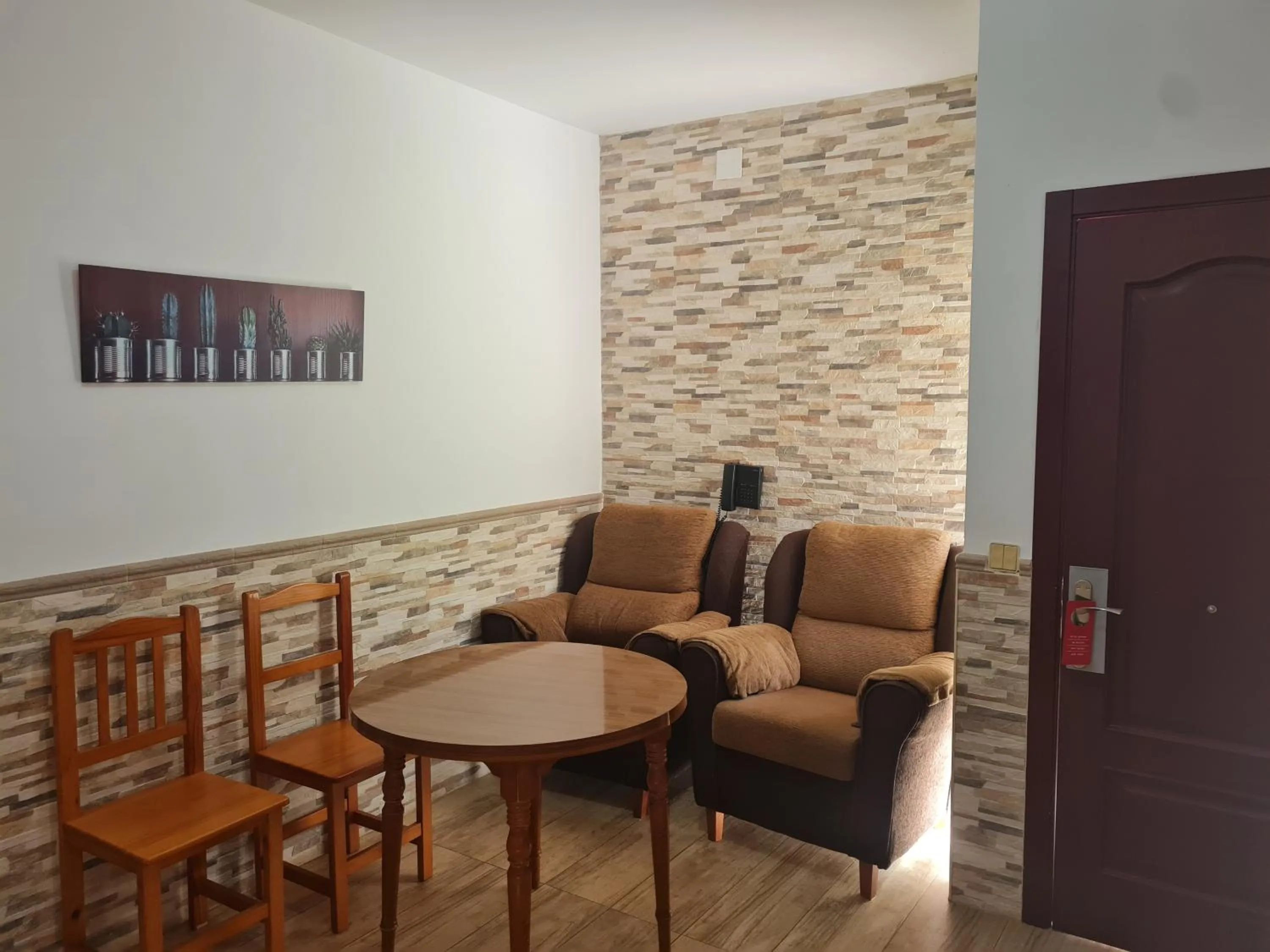 Living room in Hotel Balneario Fuentes del Trampal