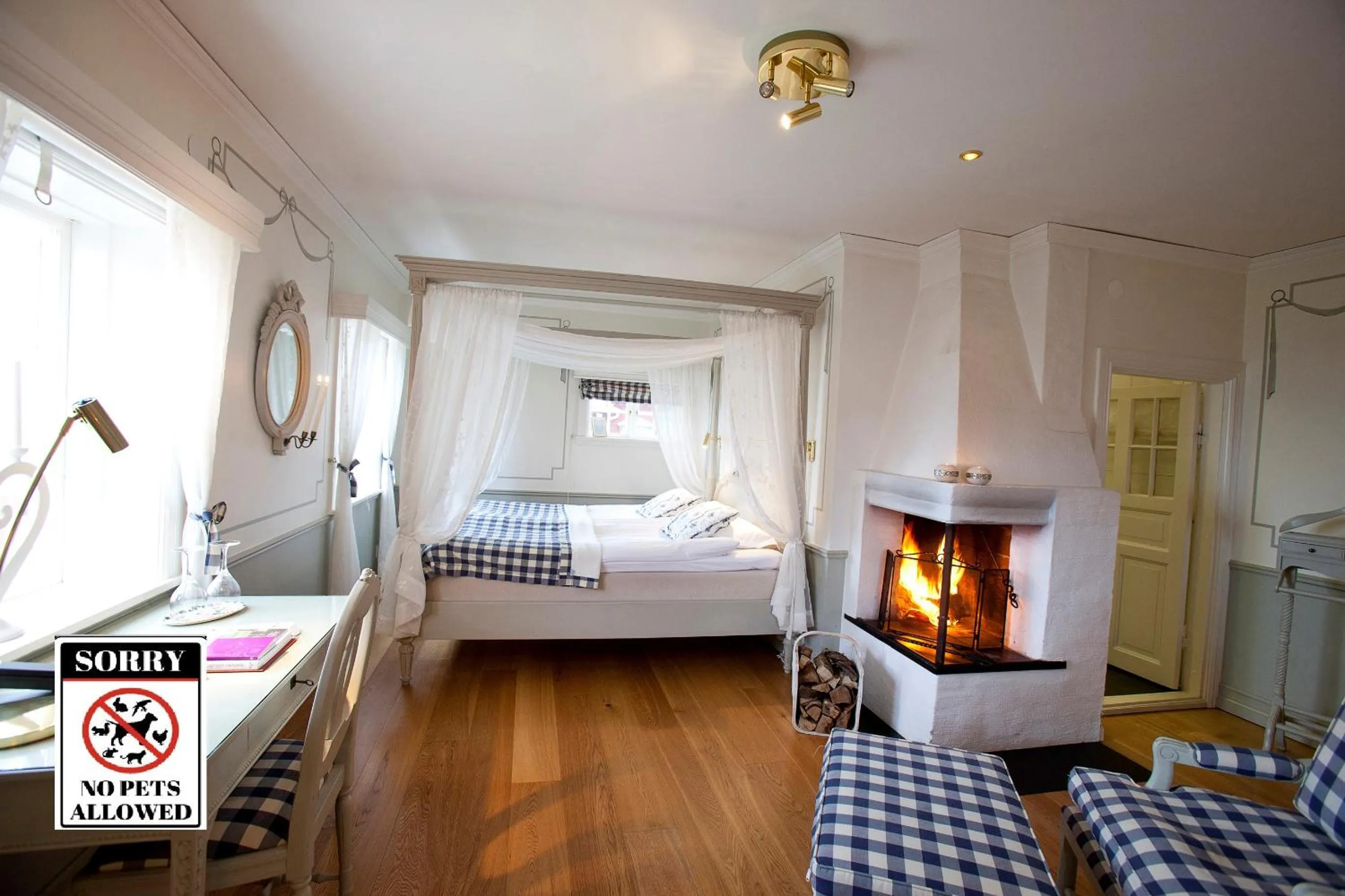 Photo of the whole room, Bed in Tällbergsgårdens Hotell