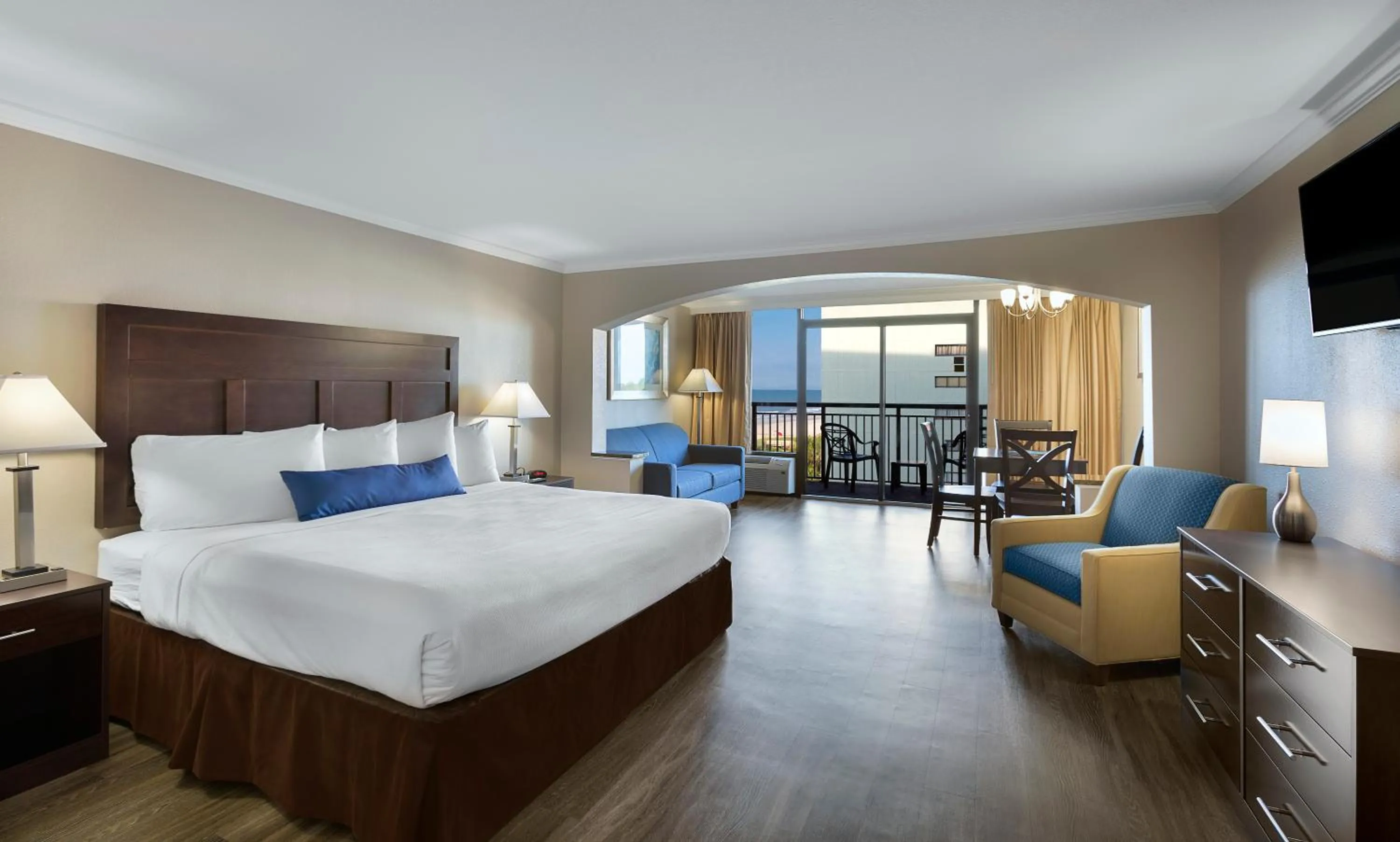 Oceanview King Efficiency in Caravelle Resort