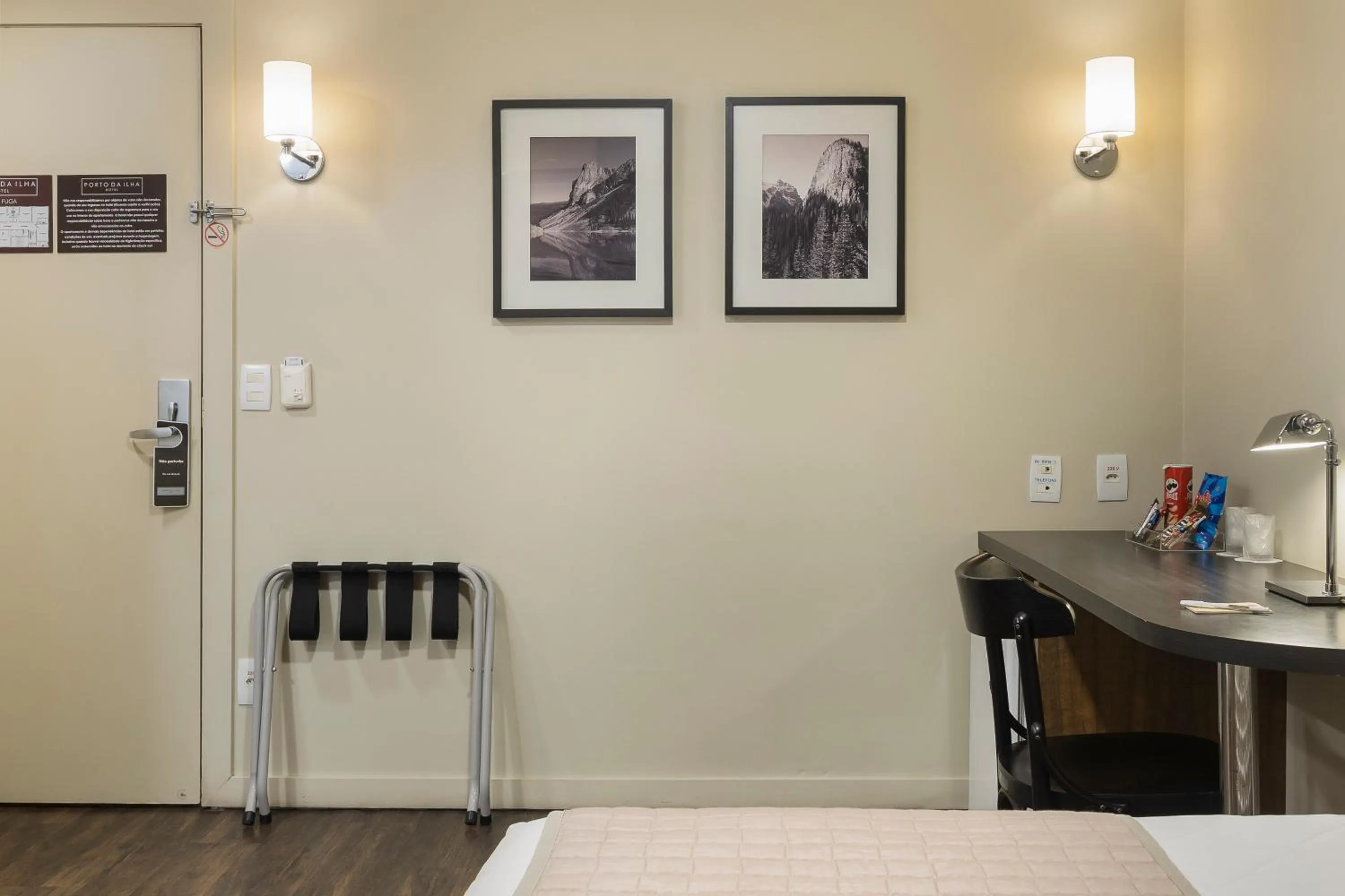 Photo of the whole room, Bed in Porto da Ilha Hotel