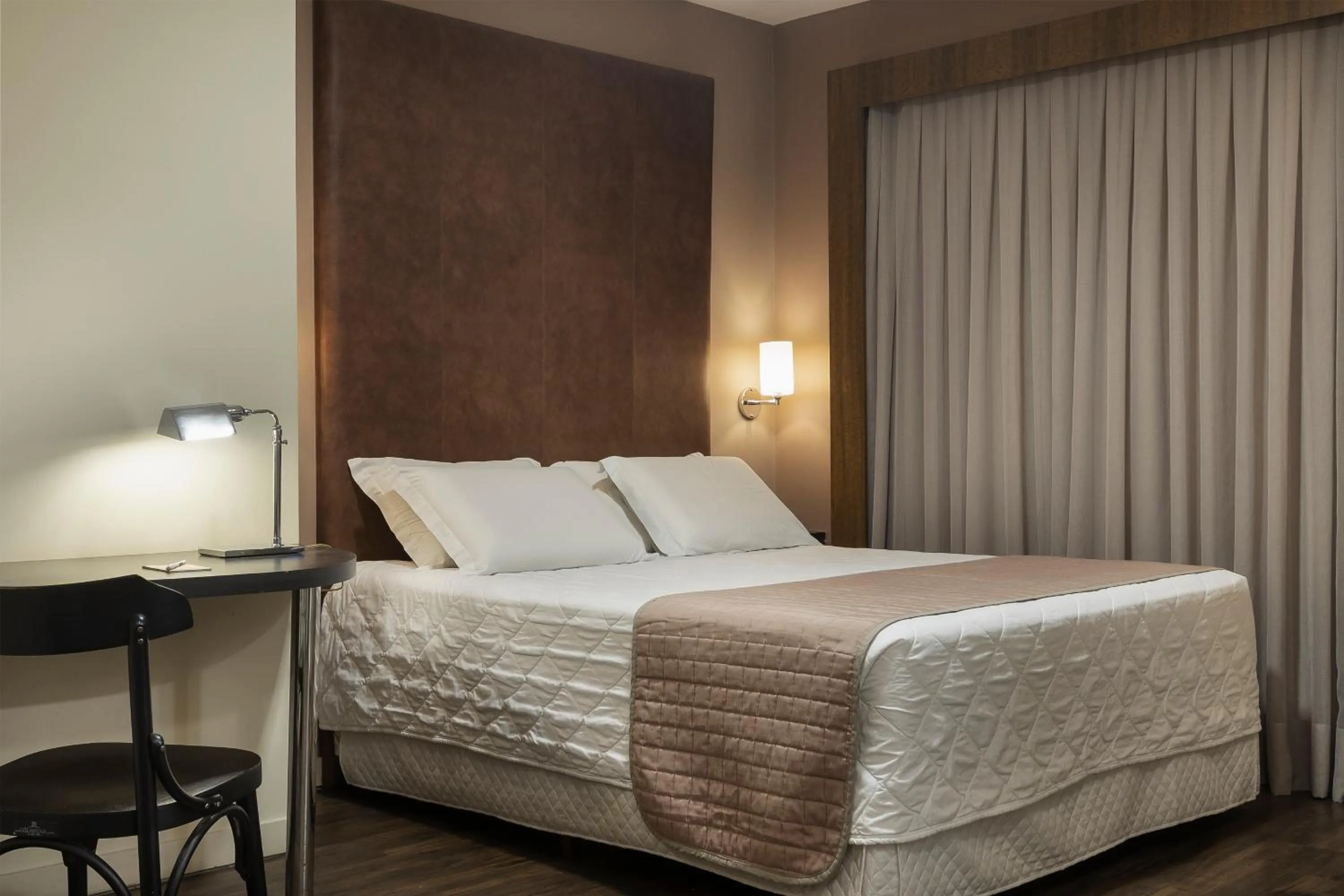 Bed in Porto da Ilha Hotel