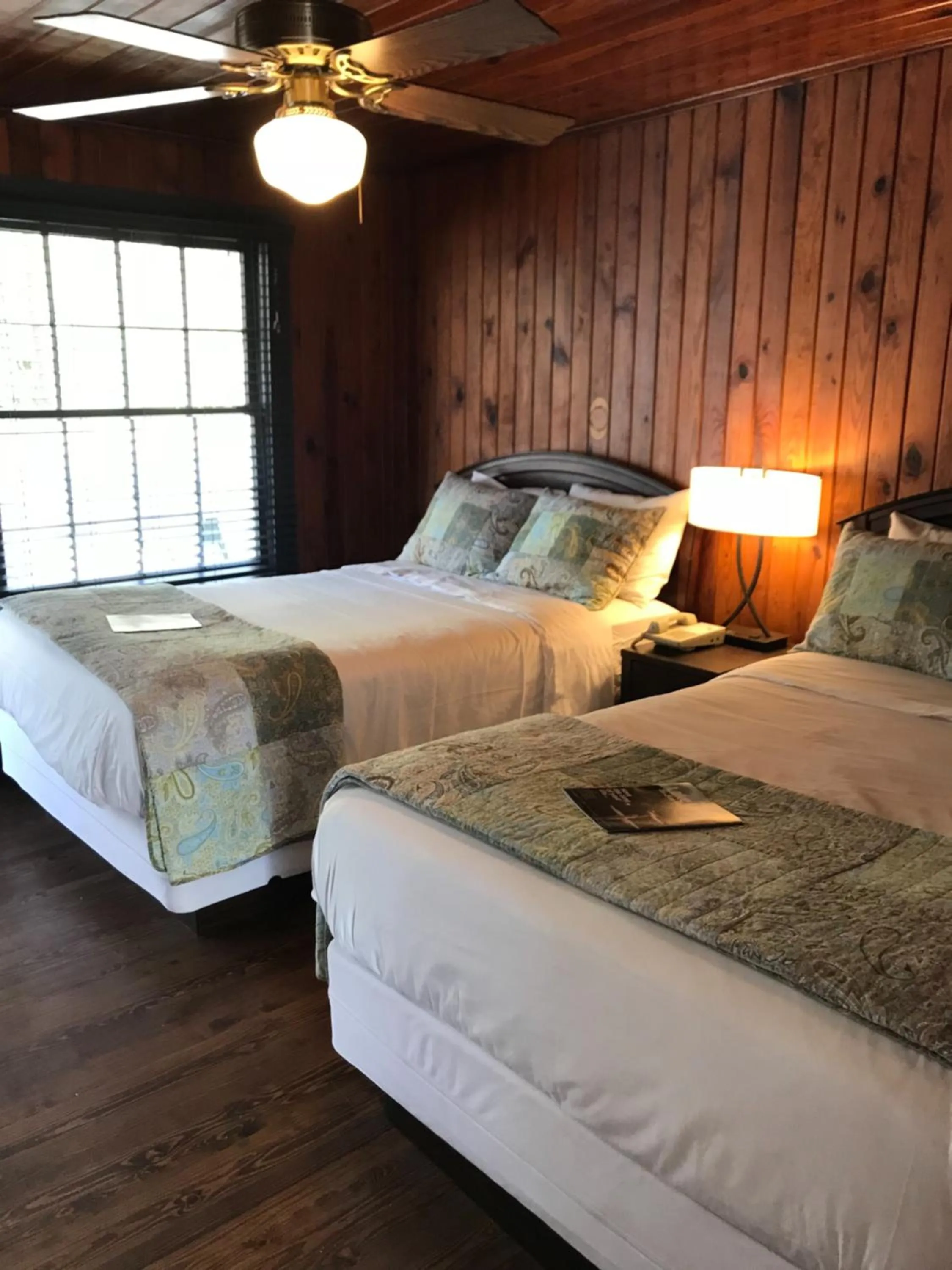 Bedroom, Bed in Riverside Lodge at Chimney Rock