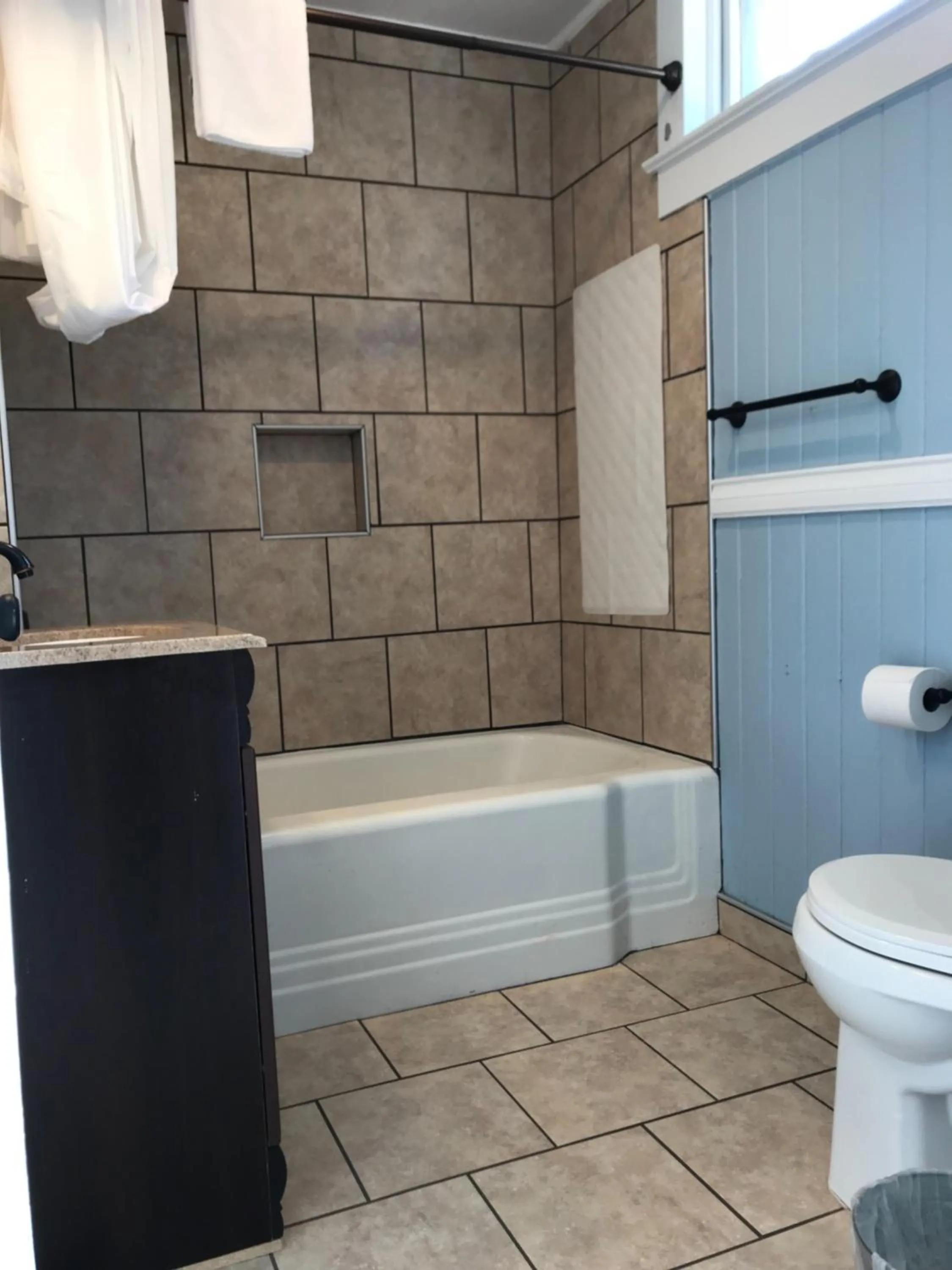 Bathroom in Riverside Lodge at Chimney Rock