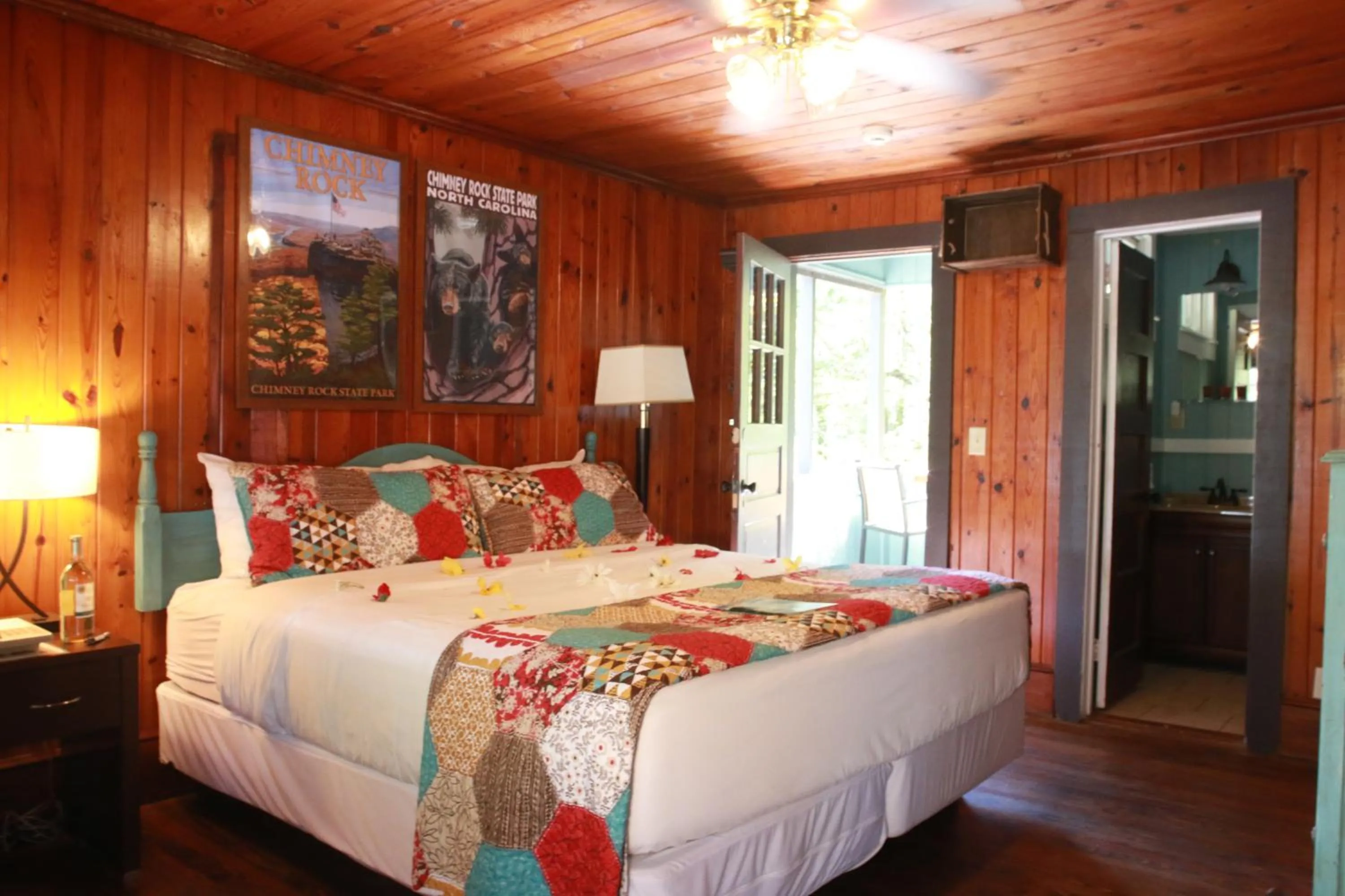 Bedroom, Bed in Riverside Lodge at Chimney Rock