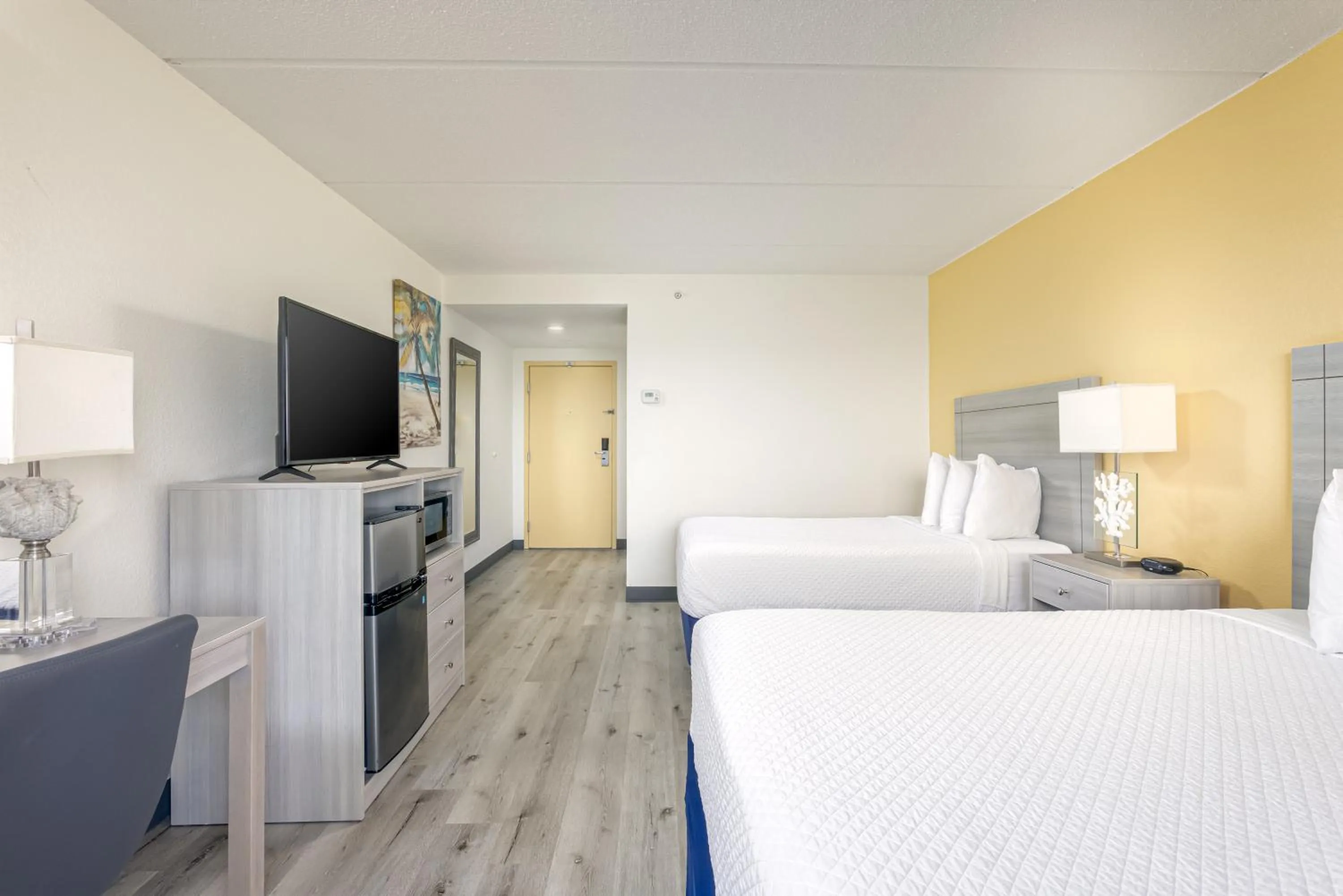 Bedroom, Bed in Hutchinson Island Hotel