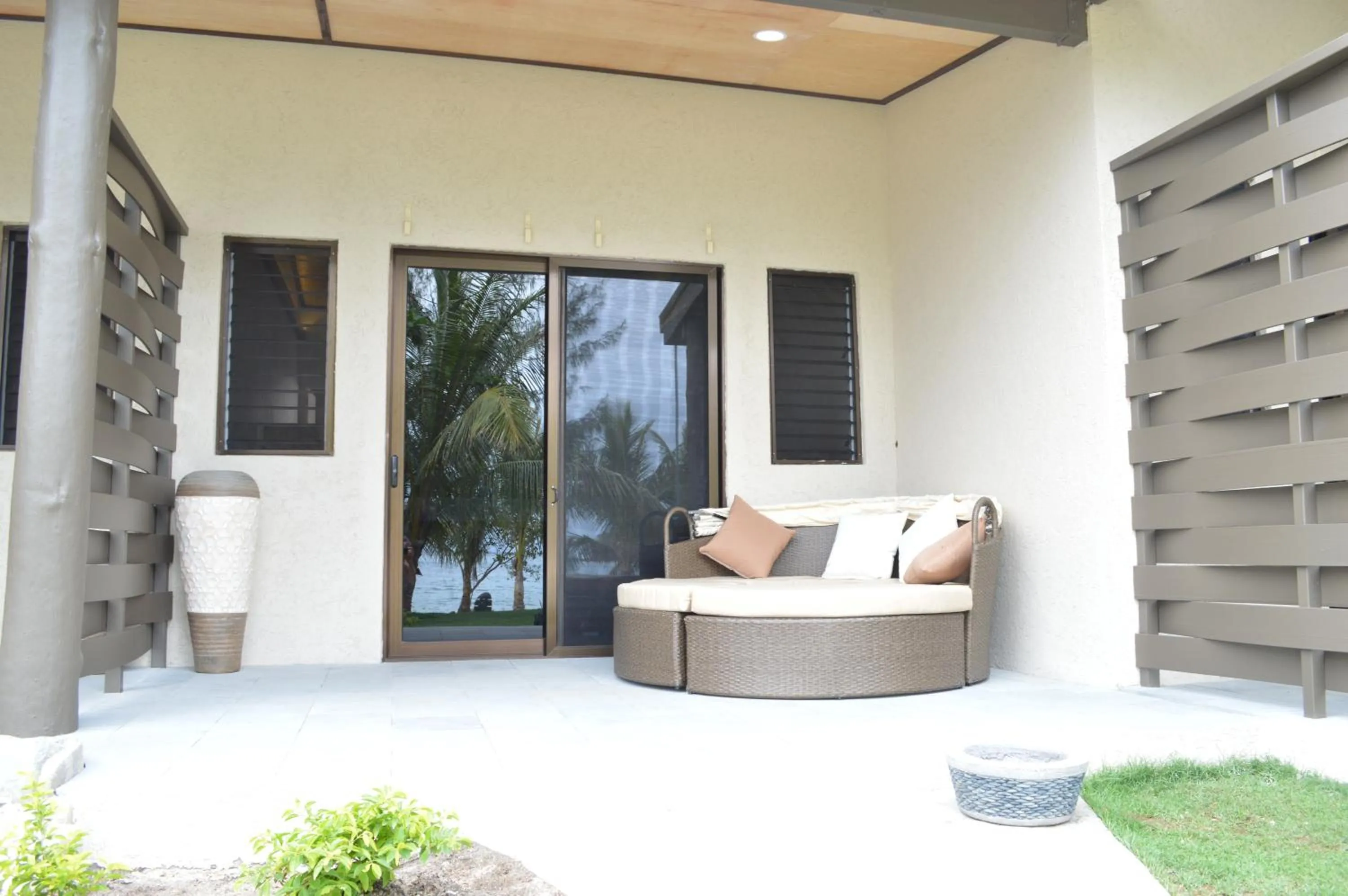 Patio in Mantaray Island Resort