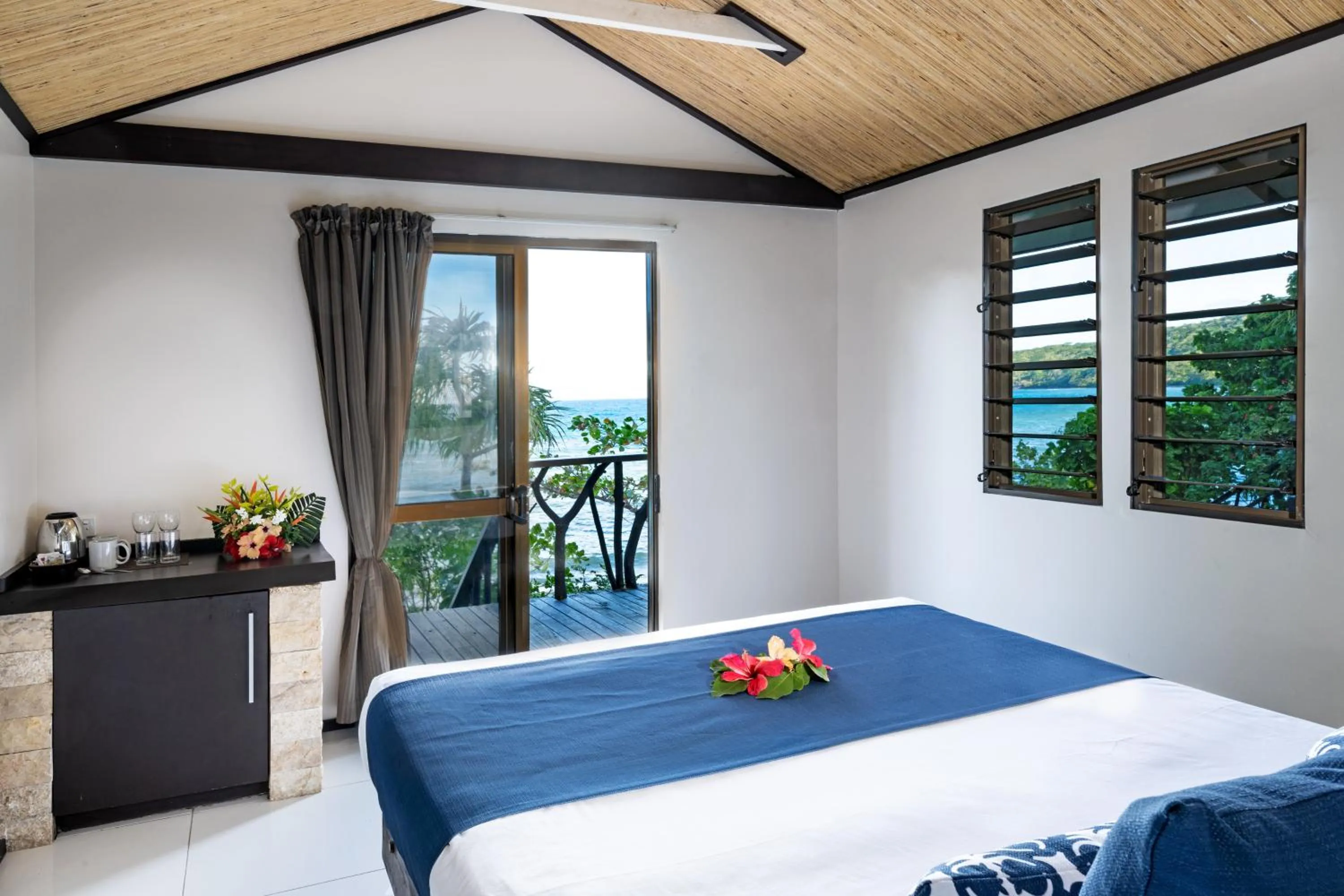 Bed in Mantaray Island Resort