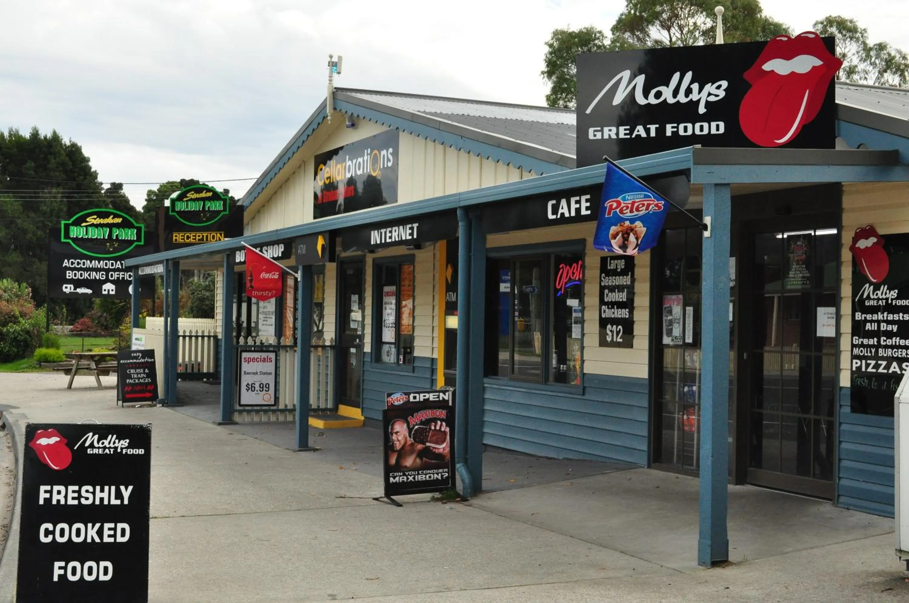 On-site shops in Strahan Retreat Holiday Park