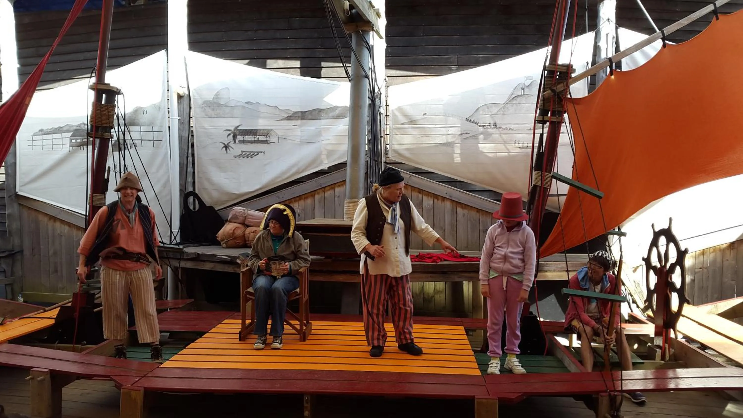 Evening entertainment in Strahan Retreat Holiday Park