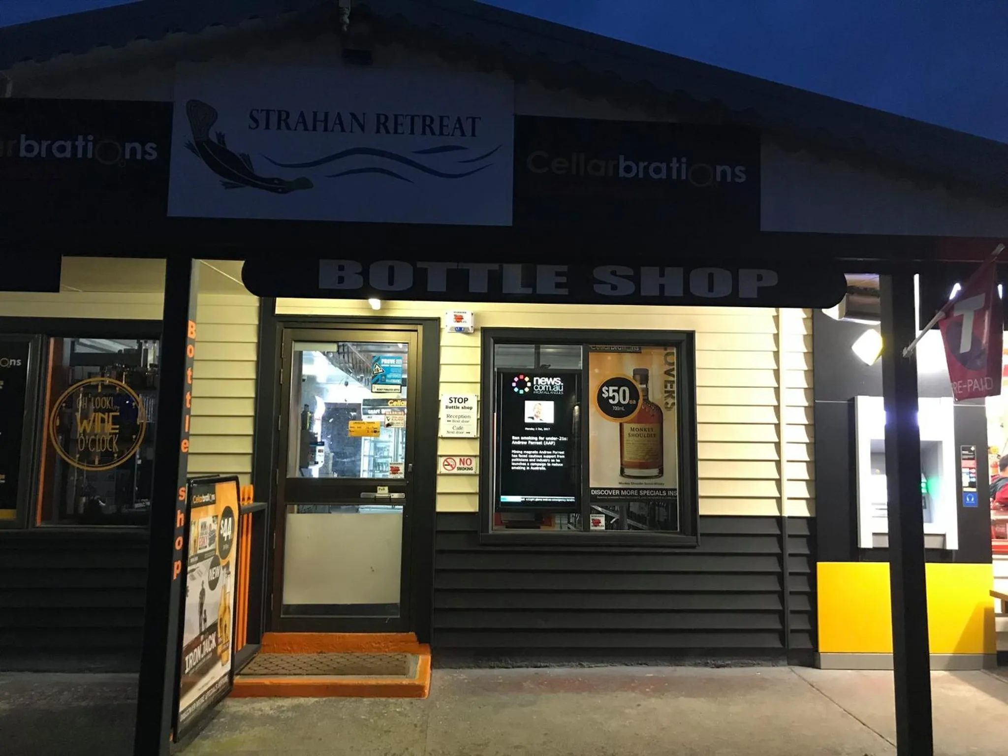 Property building in Strahan Retreat Holiday Park