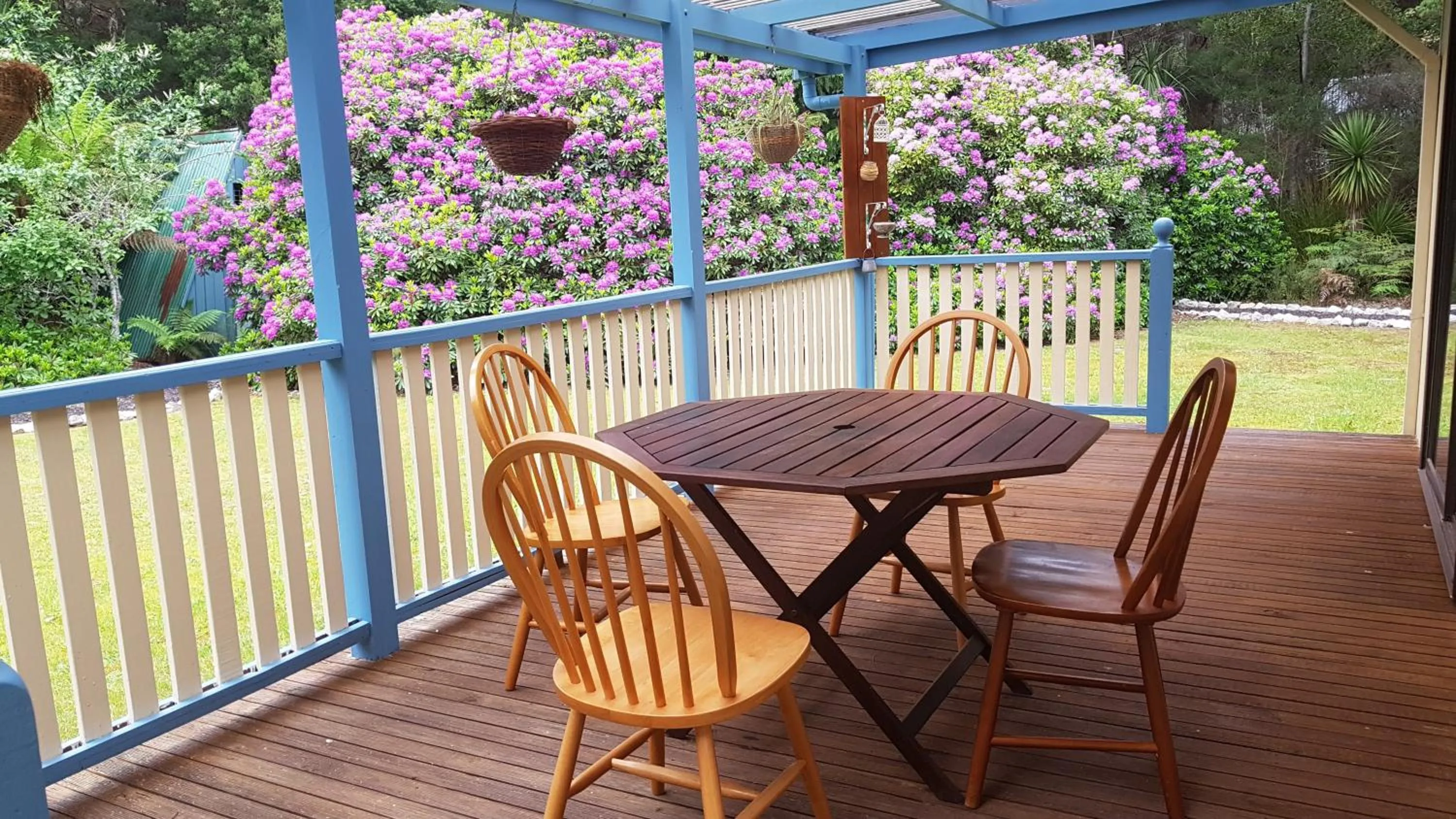 Property building in Strahan Retreat Holiday Park