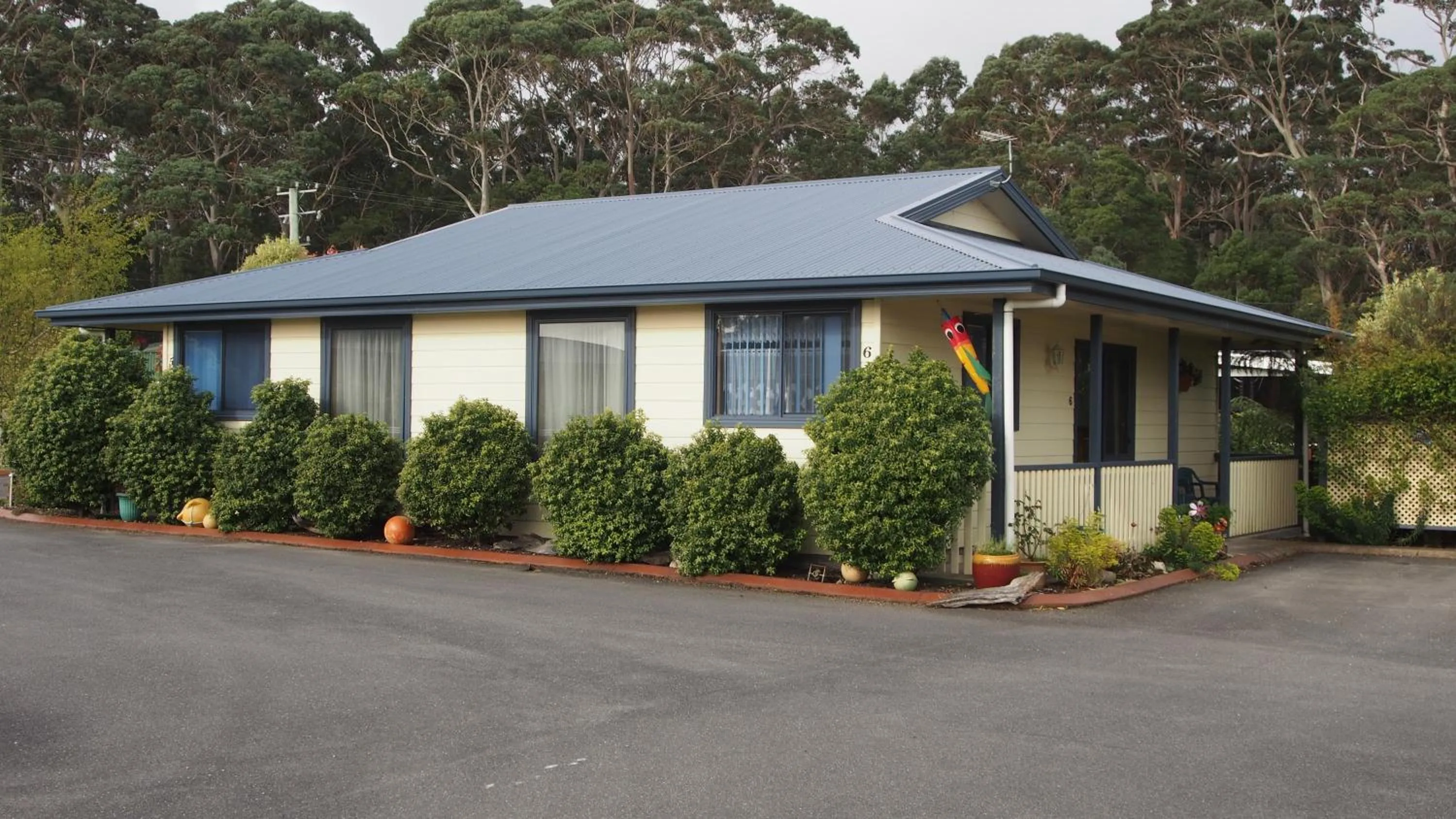 On site in Strahan Retreat Holiday Park