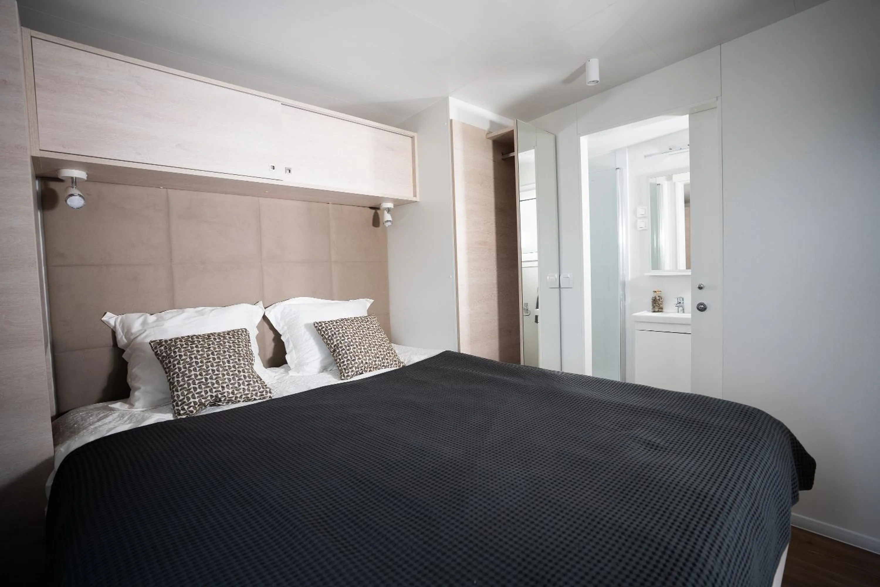 Bedroom, Bed in Lavanda Mobile Homes & Villas