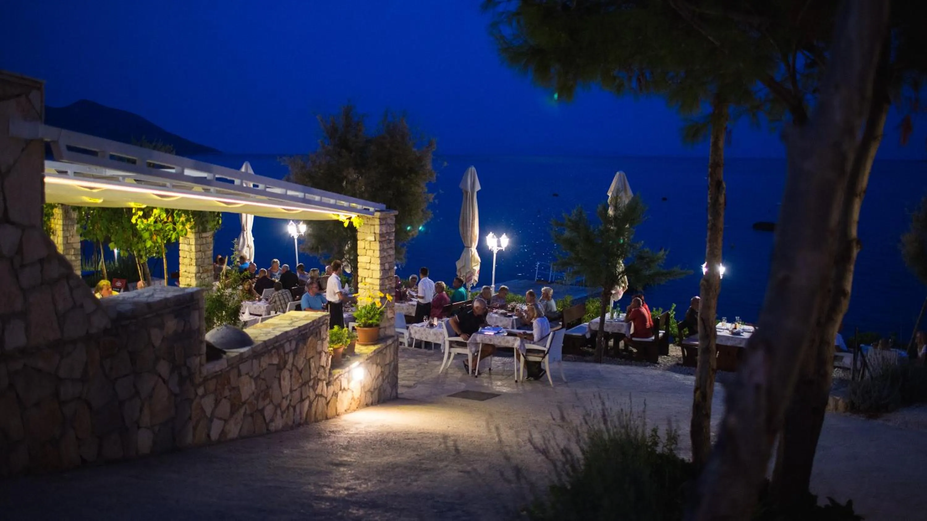 Restaurant/places to eat in Lavanda Mobile Homes & Villas