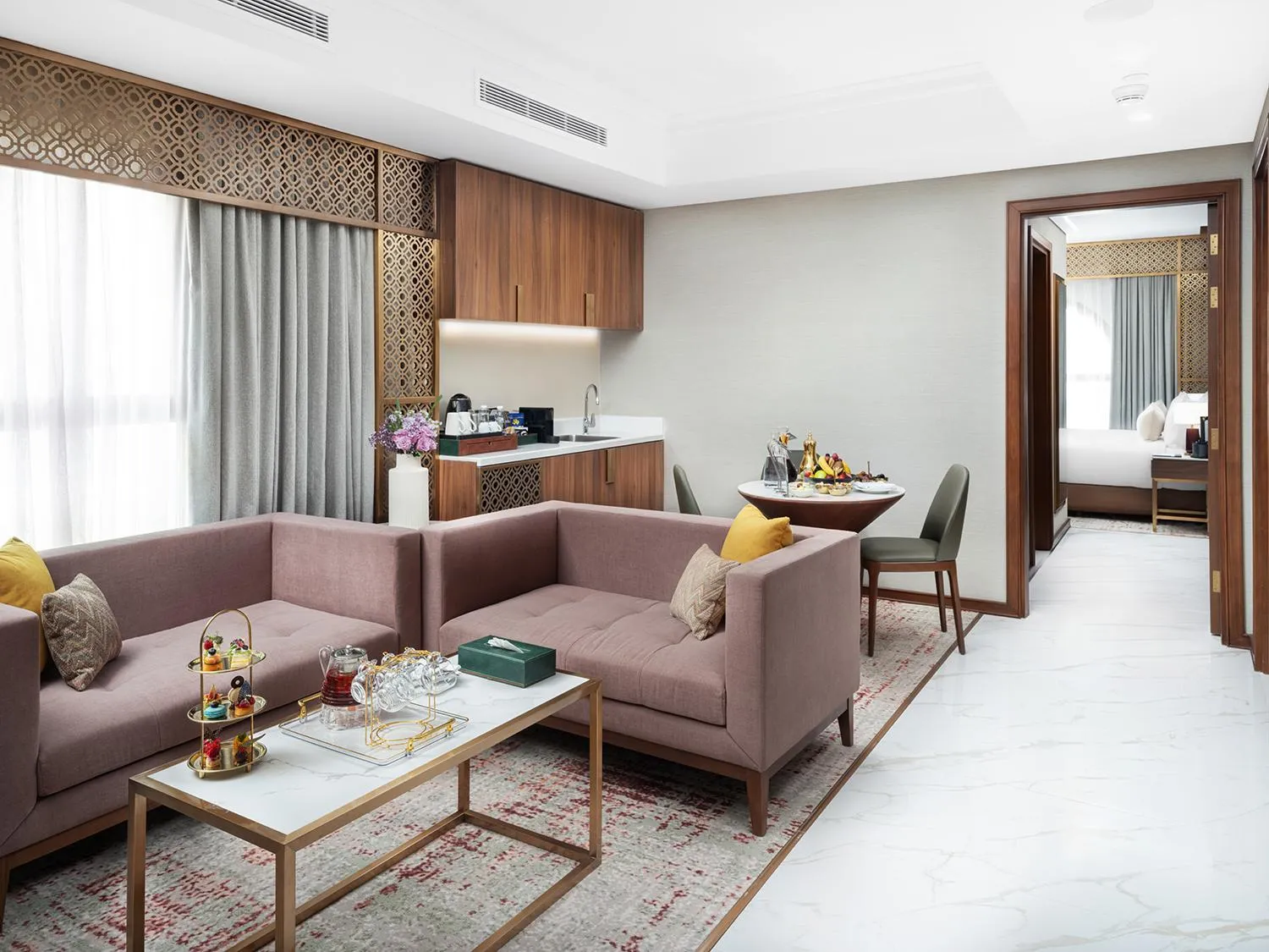 Living room in Elaf Taiba Hotel