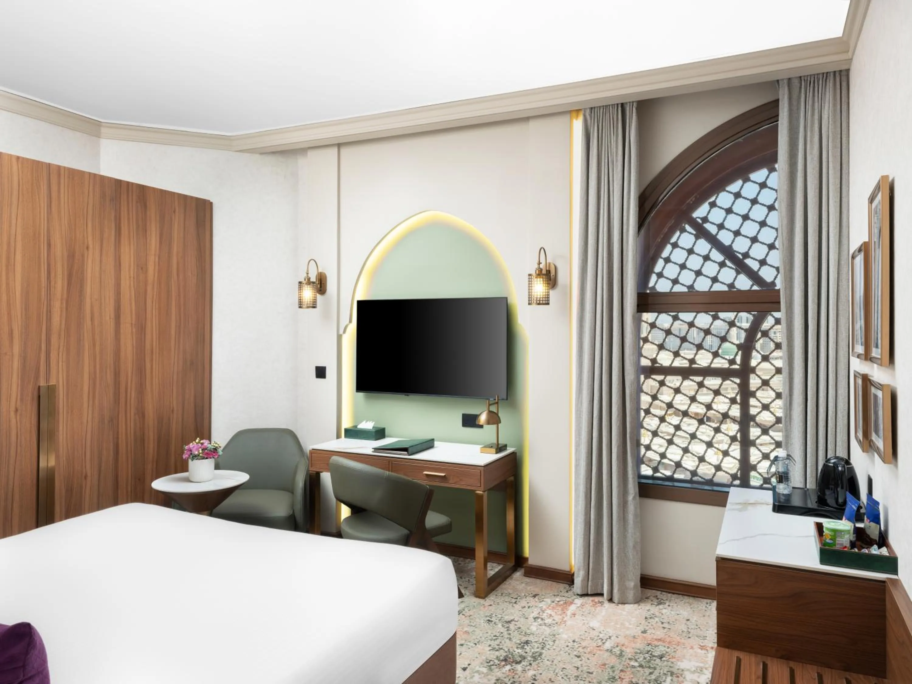 Bedroom, Bed in Elaf Taiba Hotel