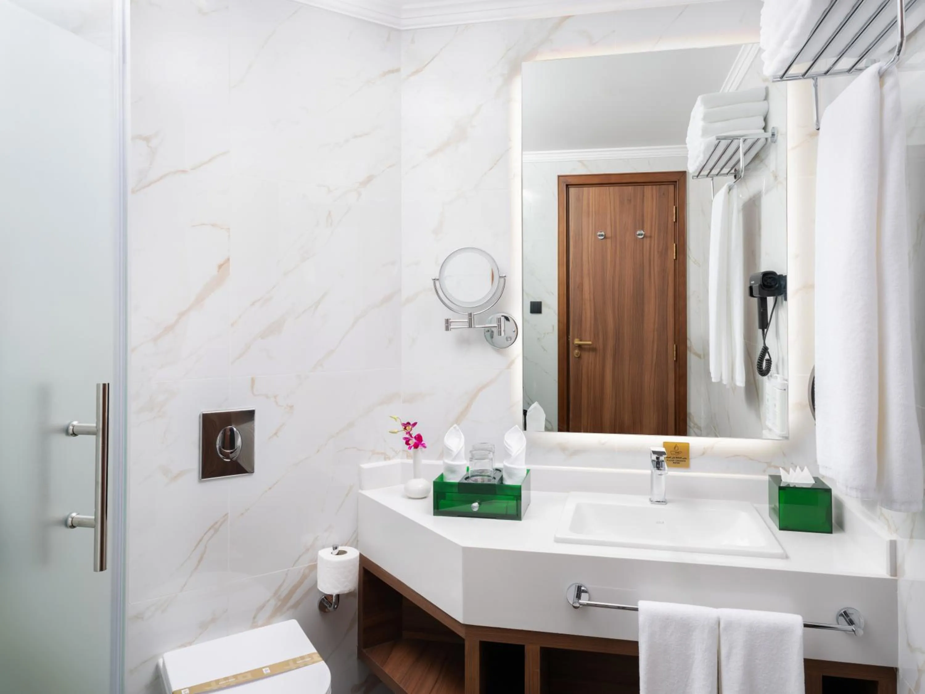 Bathroom in Elaf Taiba Hotel