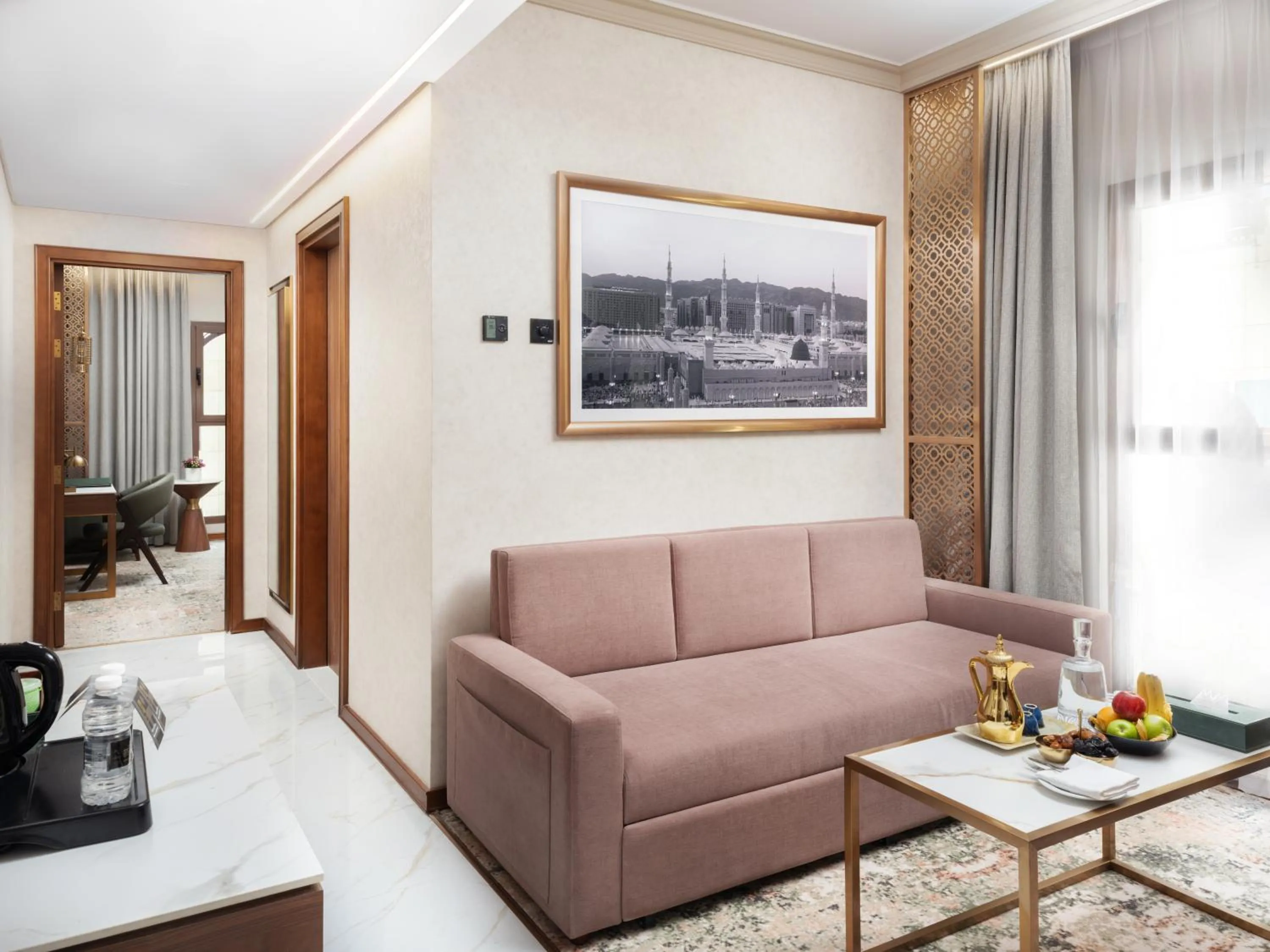 Living room in Elaf Taiba Hotel