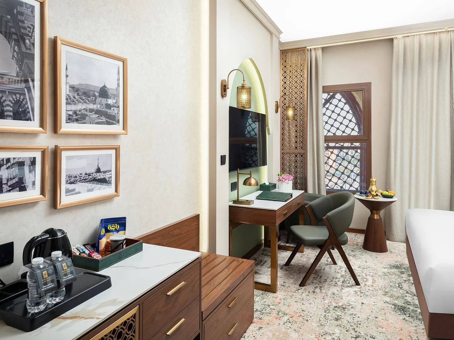 TV and multimedia in Elaf Taiba Hotel