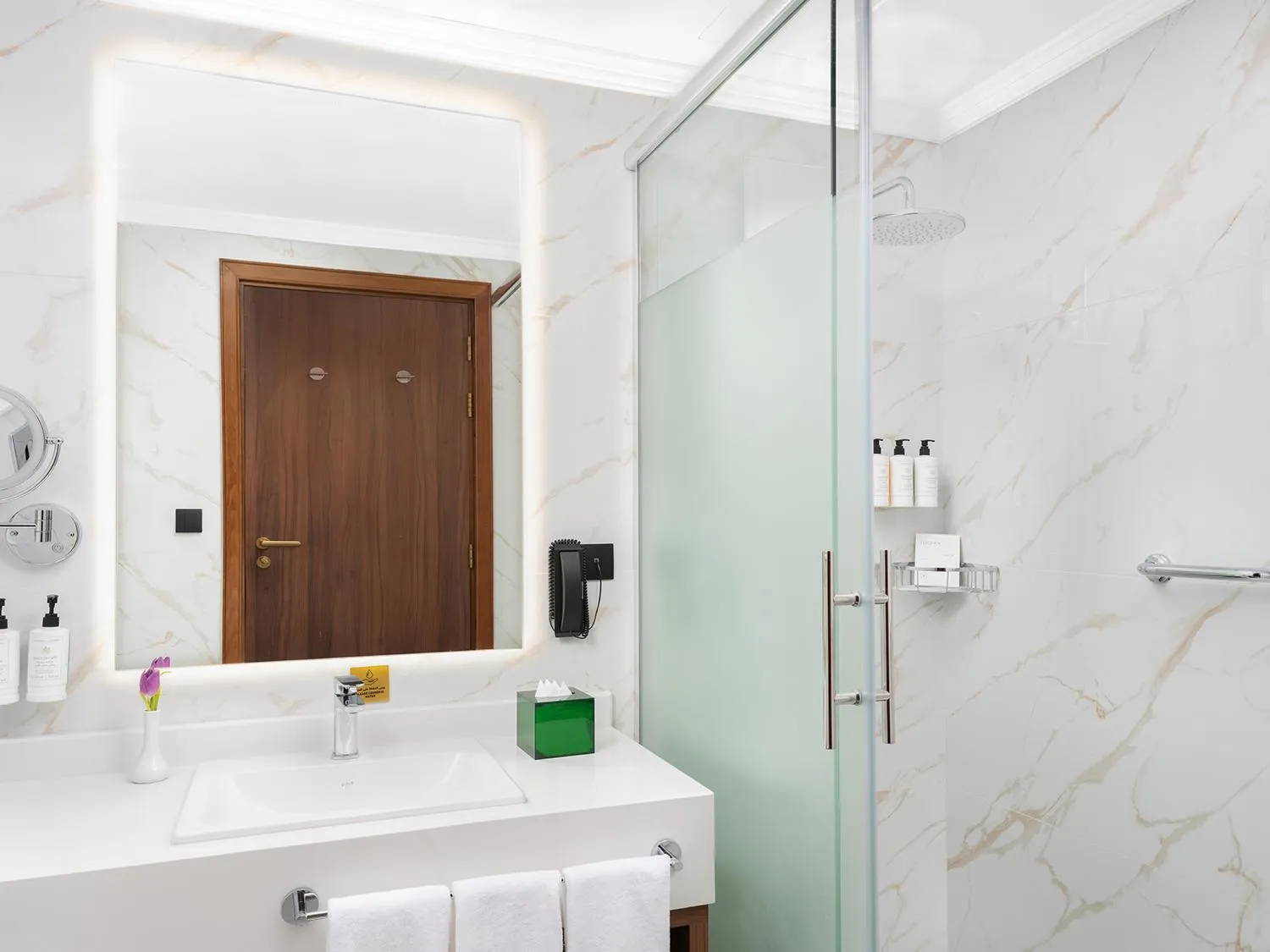 Bathroom in Elaf Taiba Hotel