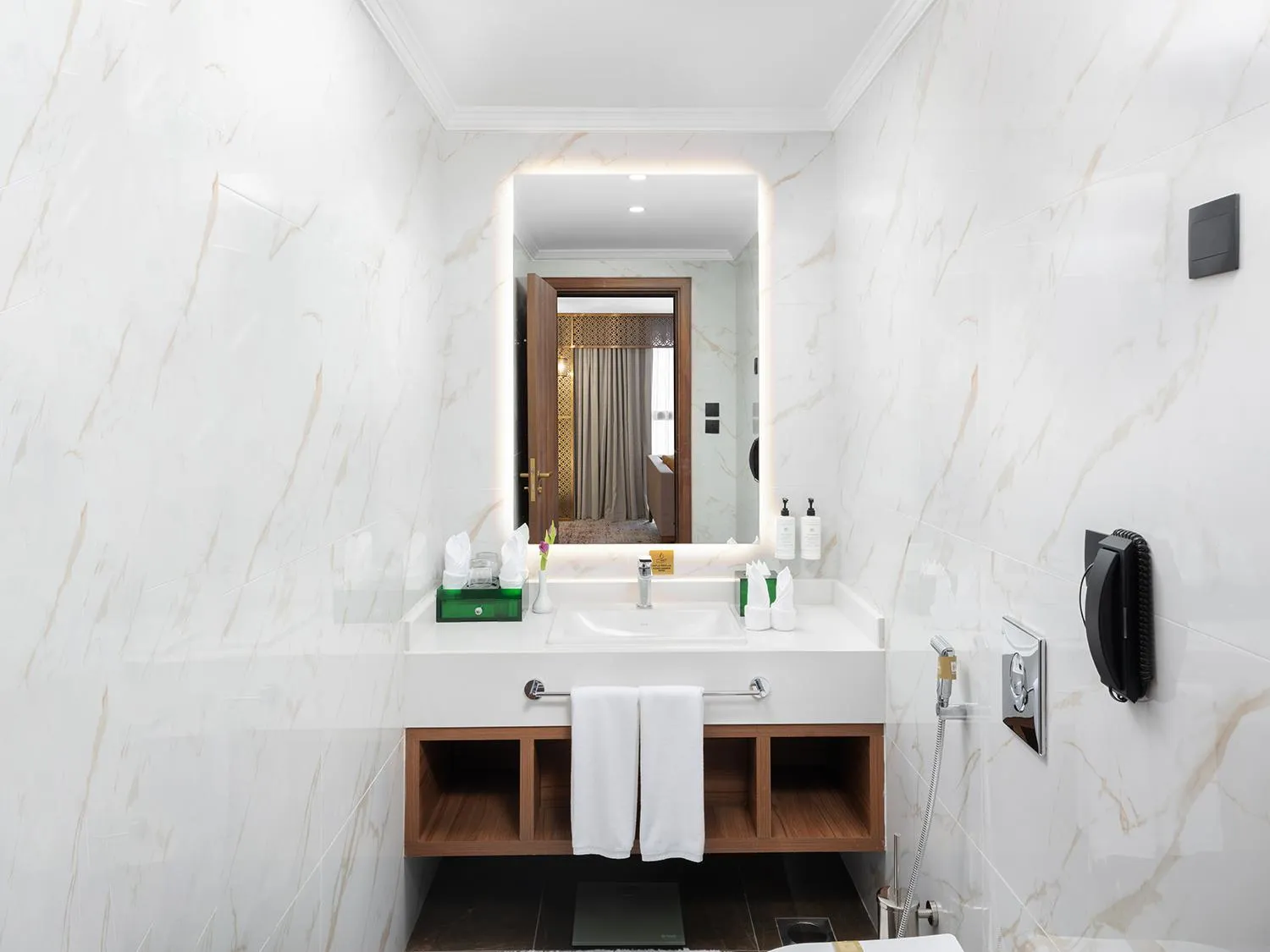 Bathroom in Elaf Taiba Hotel