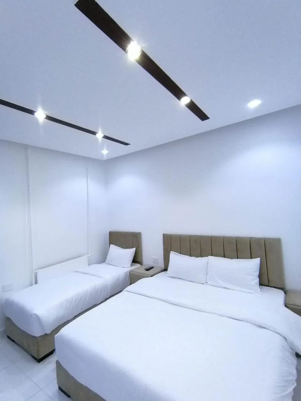 Bed in Mussa Spring Hotel