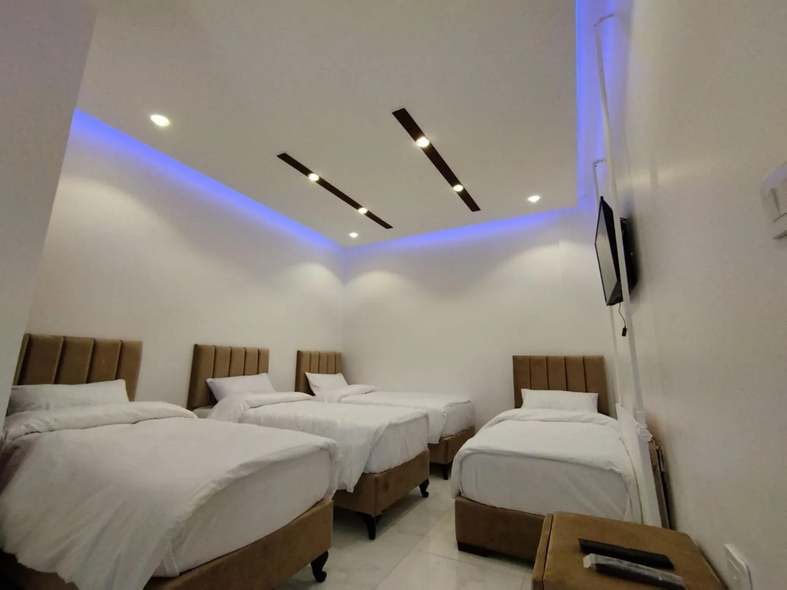 Bedroom, Bed in Mussa Spring Hotel