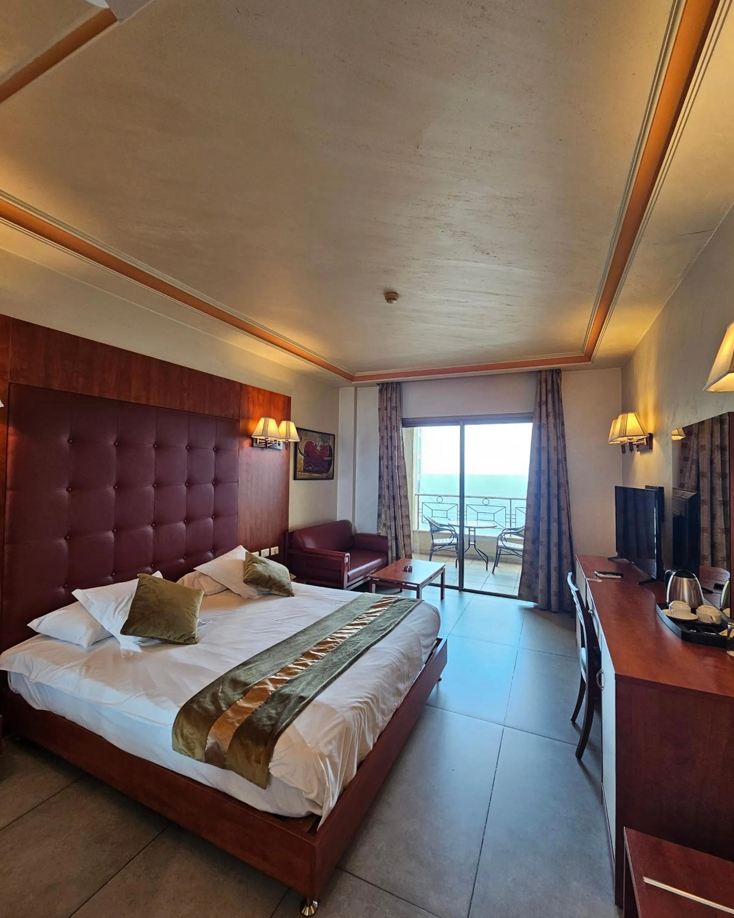 Bathroom, Bed in Princessa Hotel