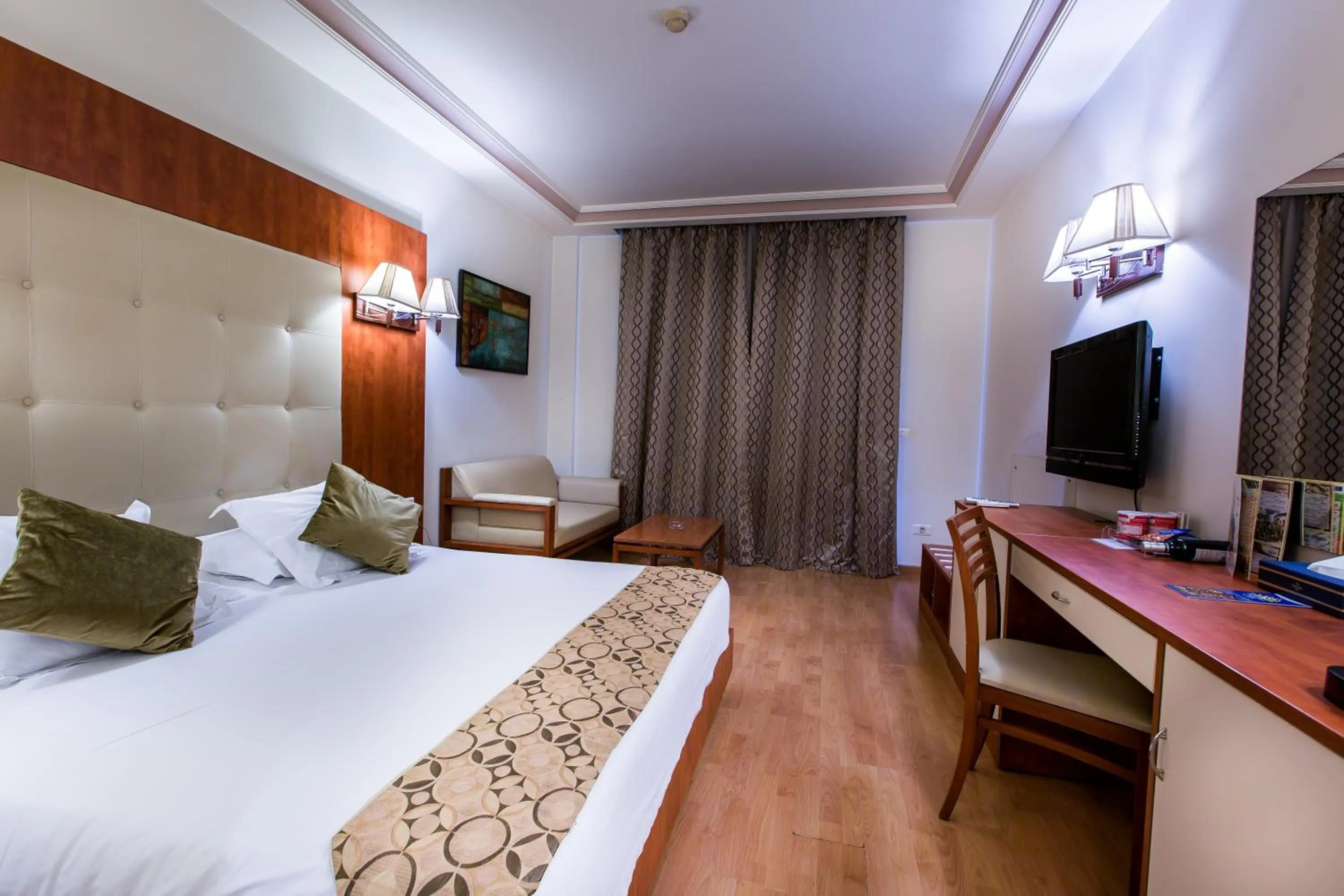 Photo of the whole room, Bed in Princessa Hotel