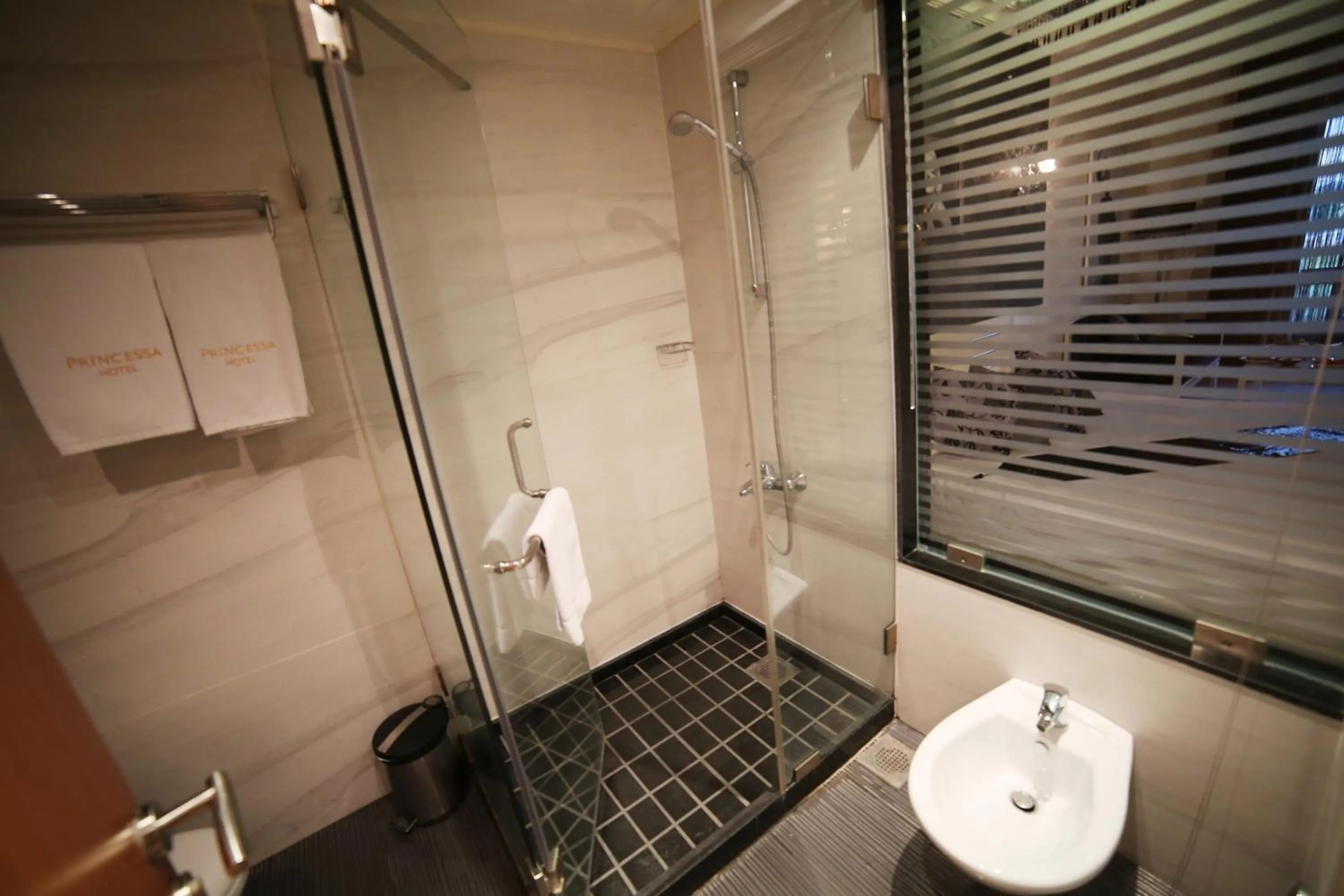 Shower in Princessa Hotel